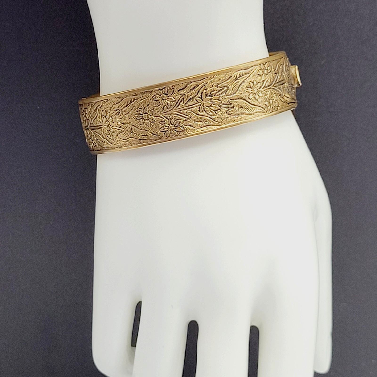 Victorian Style Brass Hinged Floral Embossed Gold Tone Metal Bangle Bracelet