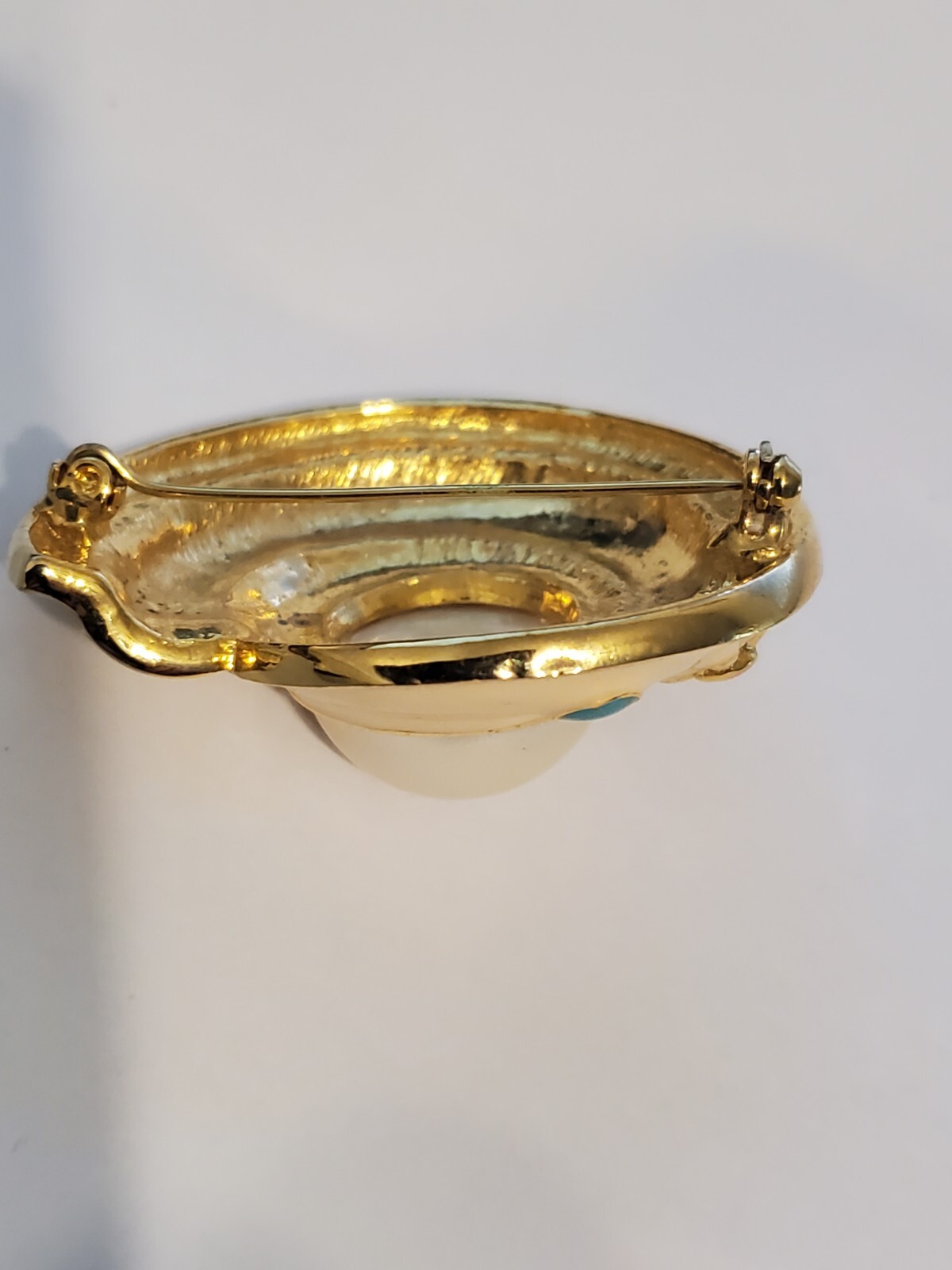 Designer Style unsigned Sea Shell Nautilus Metal Enamel 1 7/8″