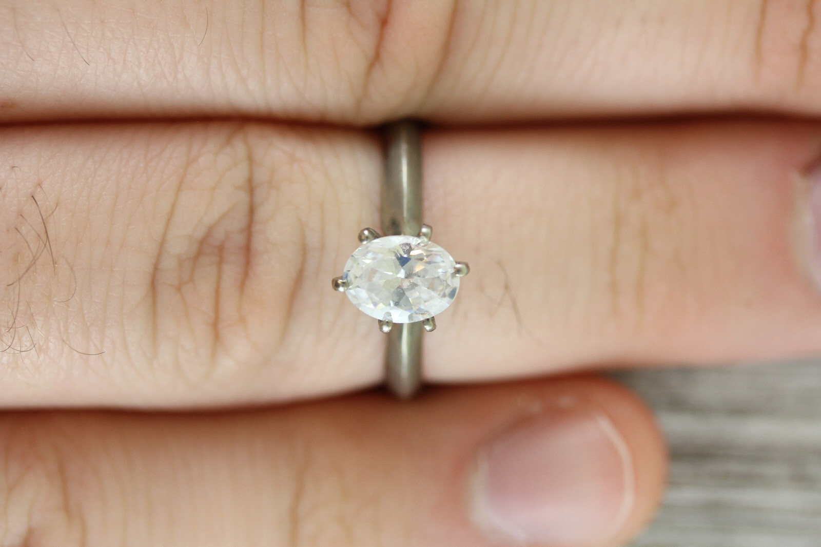 VINTAGE OVAL CUBIC ZIRCONIA STERLING SILVER 925 RIGHT HAND RING SZ 7.75 PRETTY
