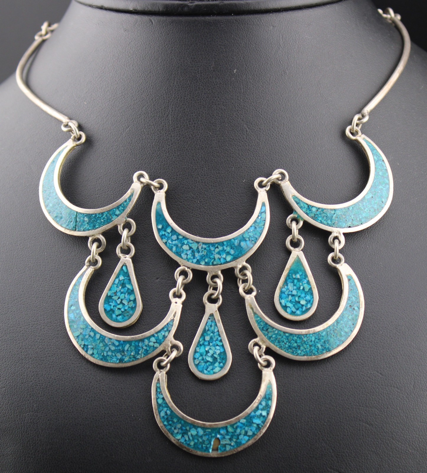 Vintage Turquoise Chip Inlay Mexico Nickel Silver Moon Chandelier 14″ Necklace