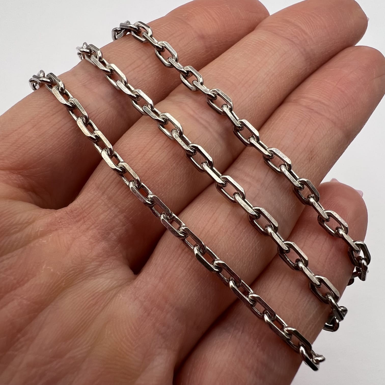 Vintage 925 Sterling Silver Chain Necklace Solid Link Design Mraked 10.4g