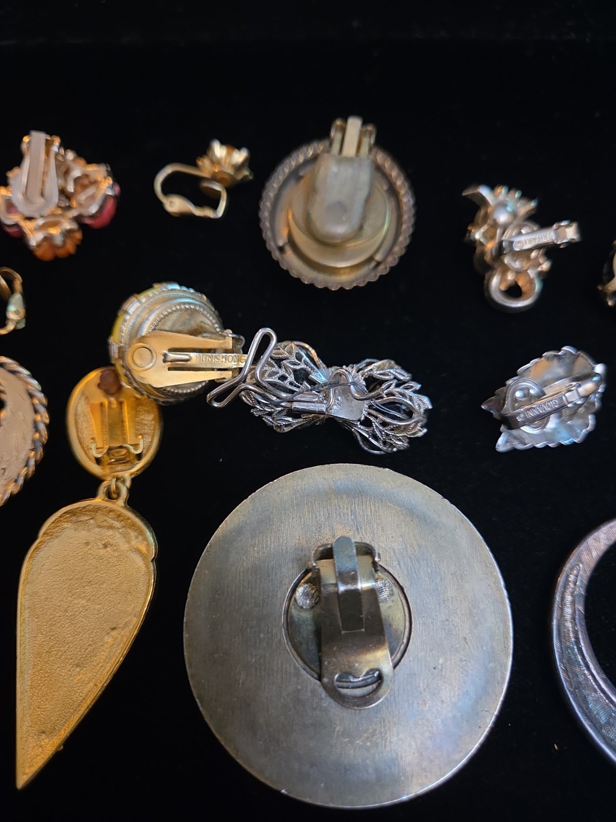 Lot Of Vintage Costume Jewelry Single Earrings Clip On Signed Arthur Pepper