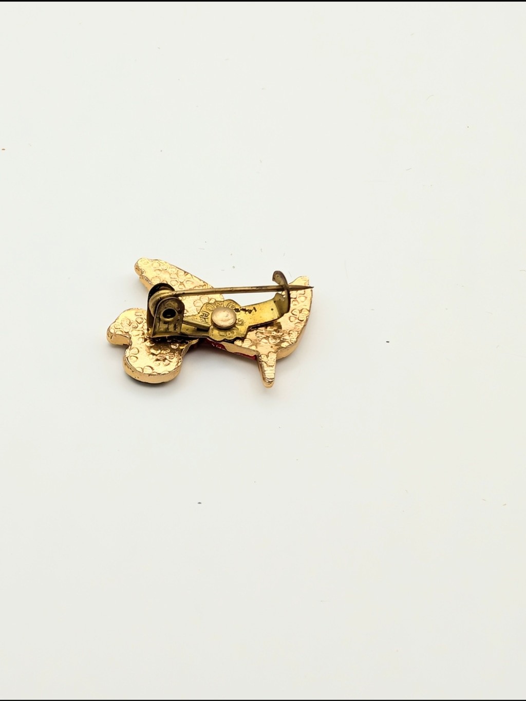 Vintage Poodle Dog Pin Brooch in Gold and Red