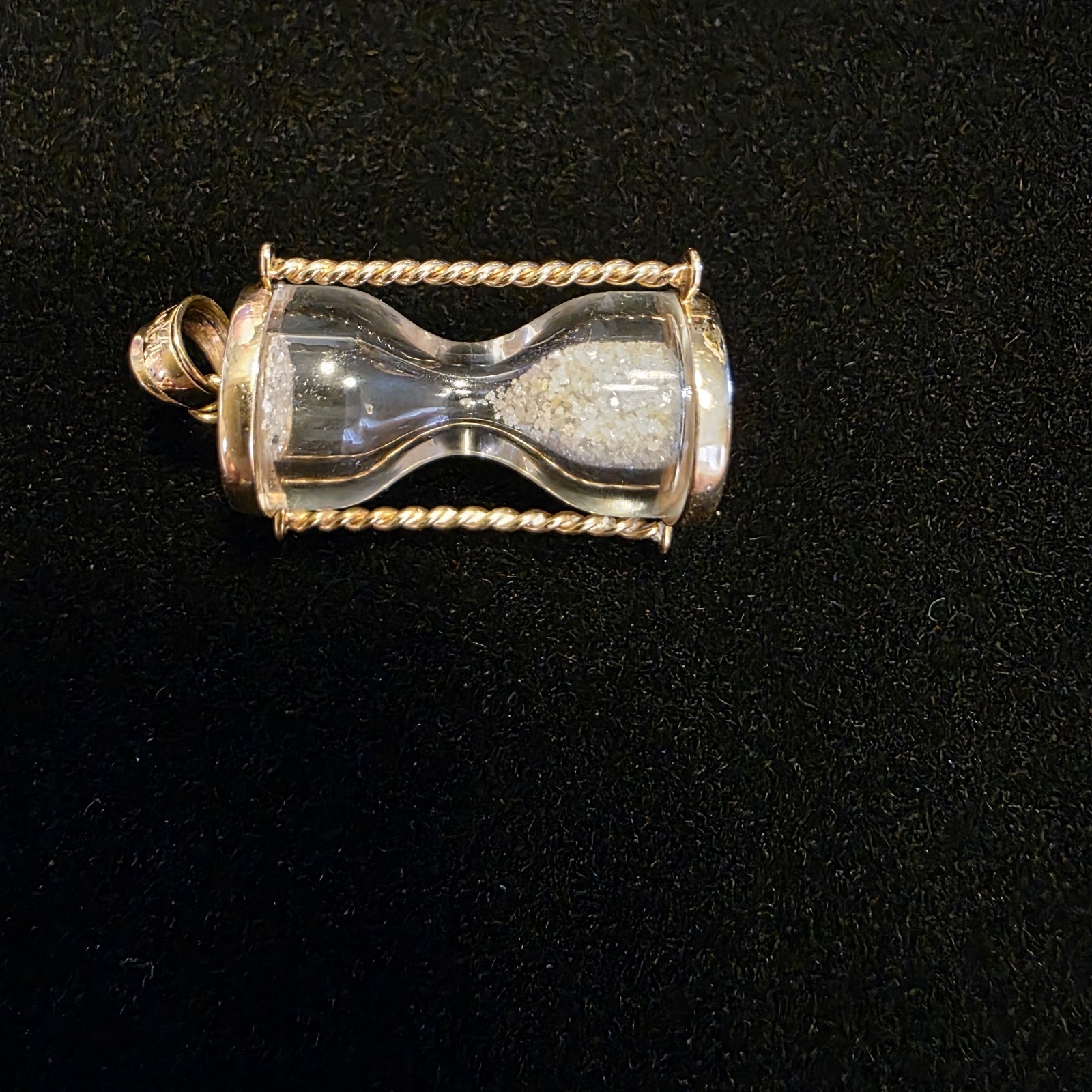 14kt yg Hour Glass Charm with Diamond Chips