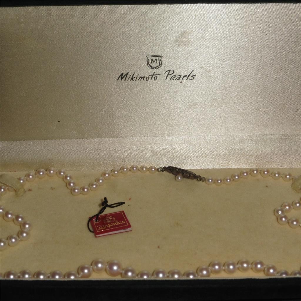 Mikimoto Cultured White Round Pearl Beaded Necklace 20.5in Silver Clasp