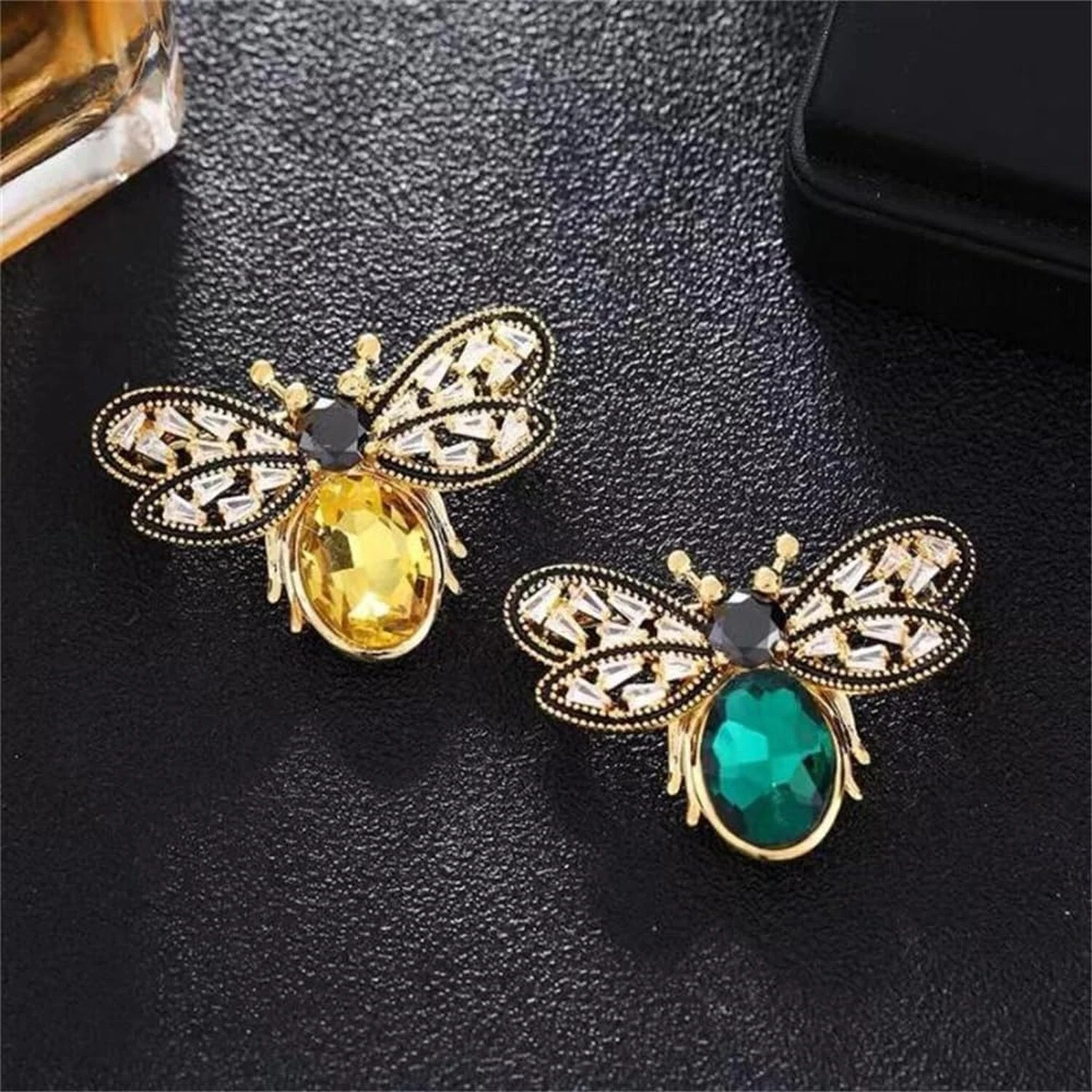Colorful Rhinestone Crystal Bee Brooch Pin Vintage Bee Pearl Lapel Pin for Wo…