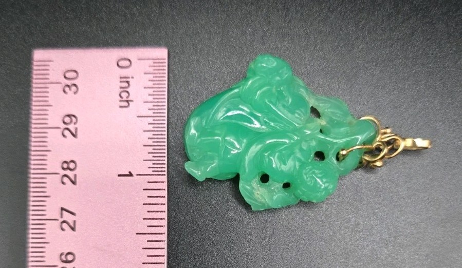 ​Vtg 14k Gold Carved Jade Pendant Scholar Child Scroll Basket Fine Estate 15g