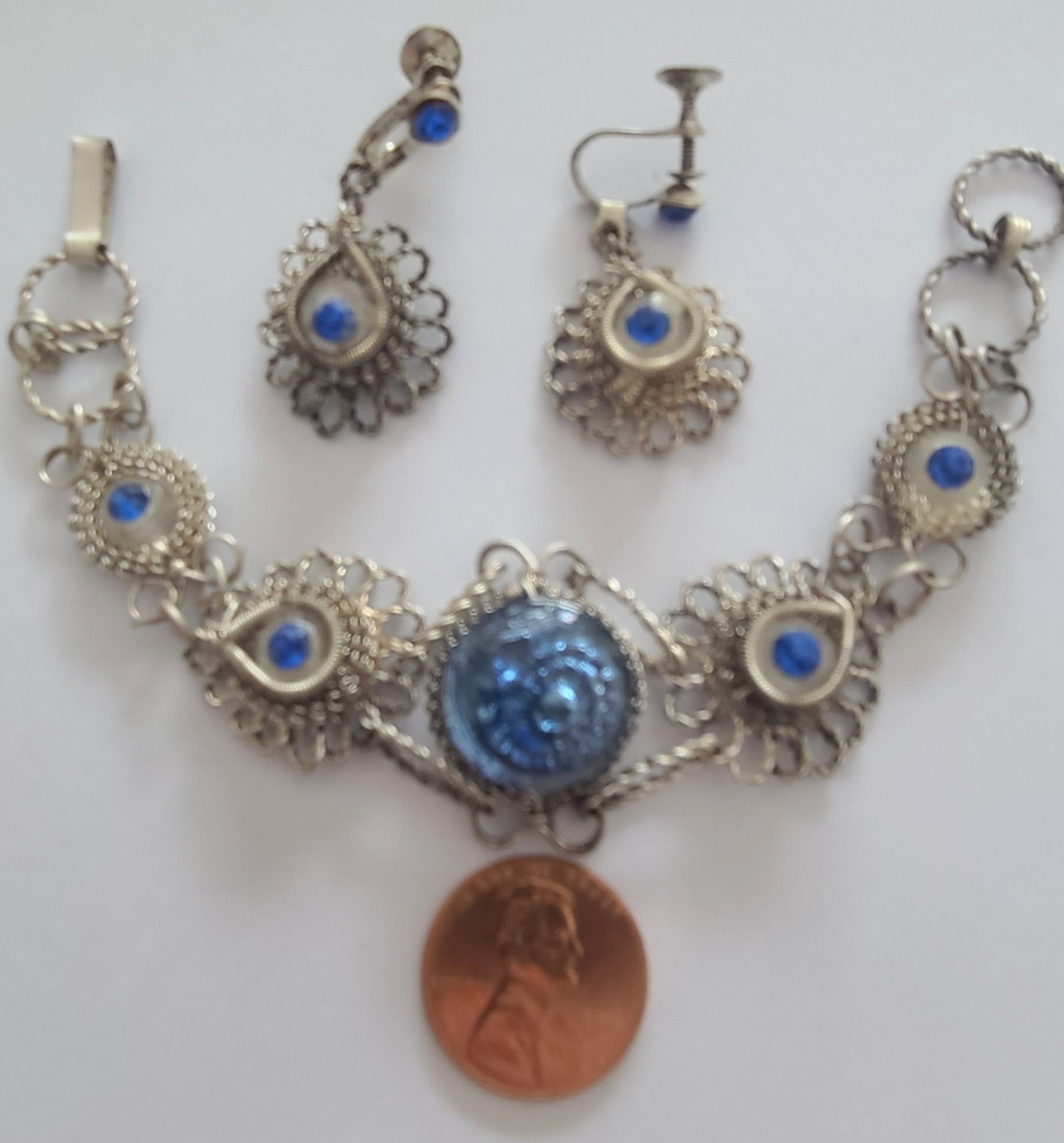 Vintage Cannetille Silver Plated Wire Bracelet And Screw Back Earrings Blue RS