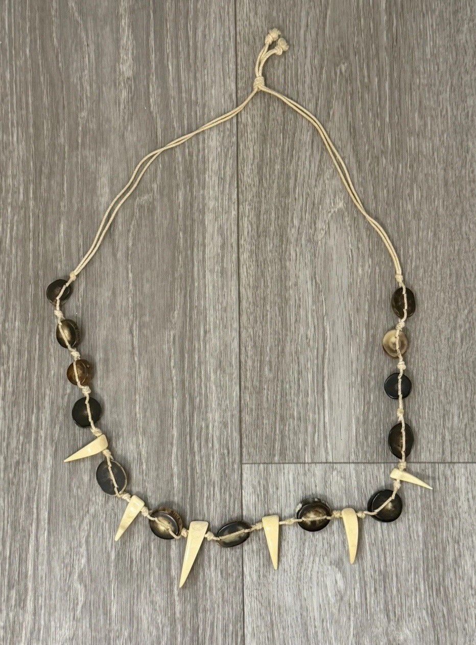 Vintage Handmade Knotted Carved Shell Boho Tribal Necklace