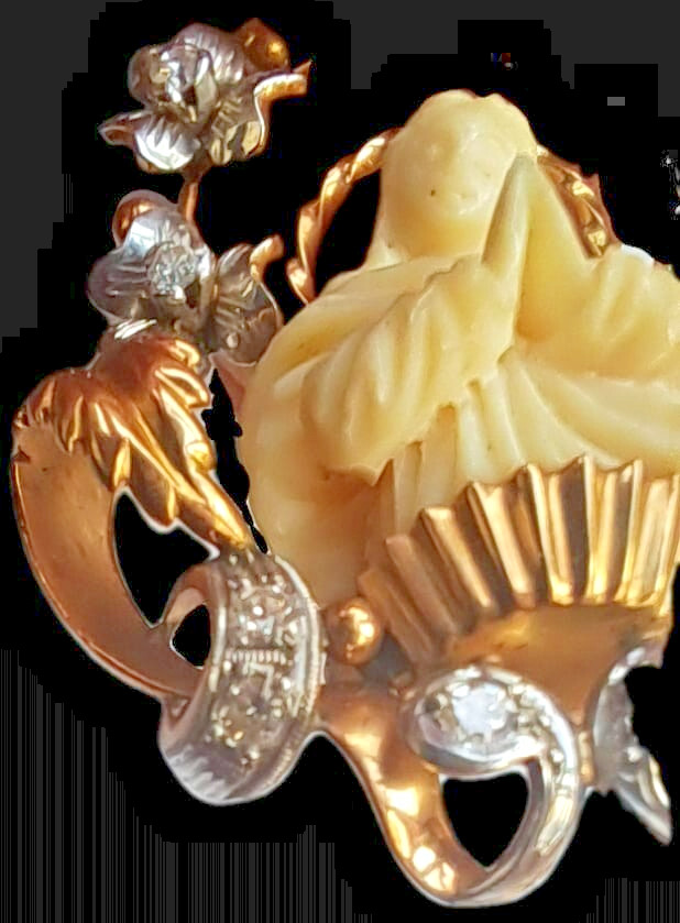 Antique Art Nouveau 18K Gold Virgin Mary Pendant Rose Cut Diamonds c1900