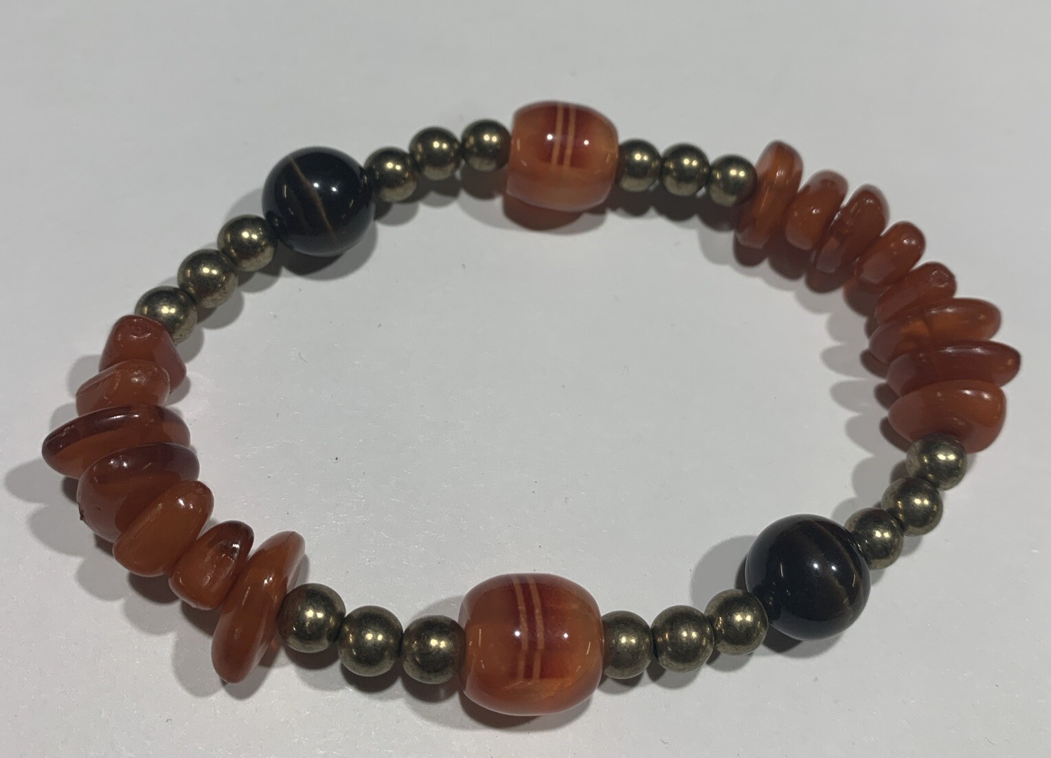 2 Pc Vintage Faux Amber Stretch Bracelets. With Gold Tone Beads. Brown & Orange