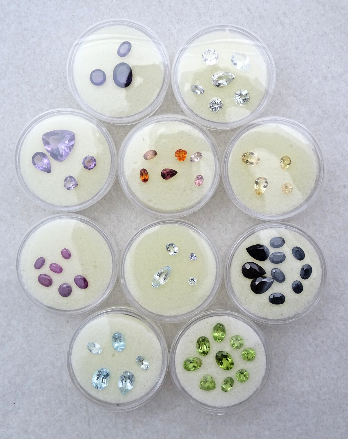(10) ASSORTED COLORED STONES / FEDEX FREE SHIPPING