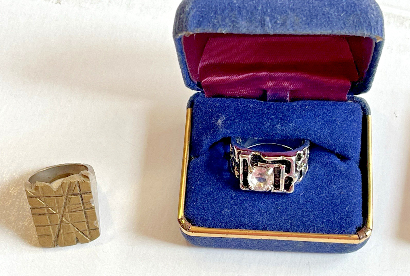 Vintage Lot Men’s Jewelry Cuff Links Tie Tacks Clips Ring Jade Tiger Eye Pistols