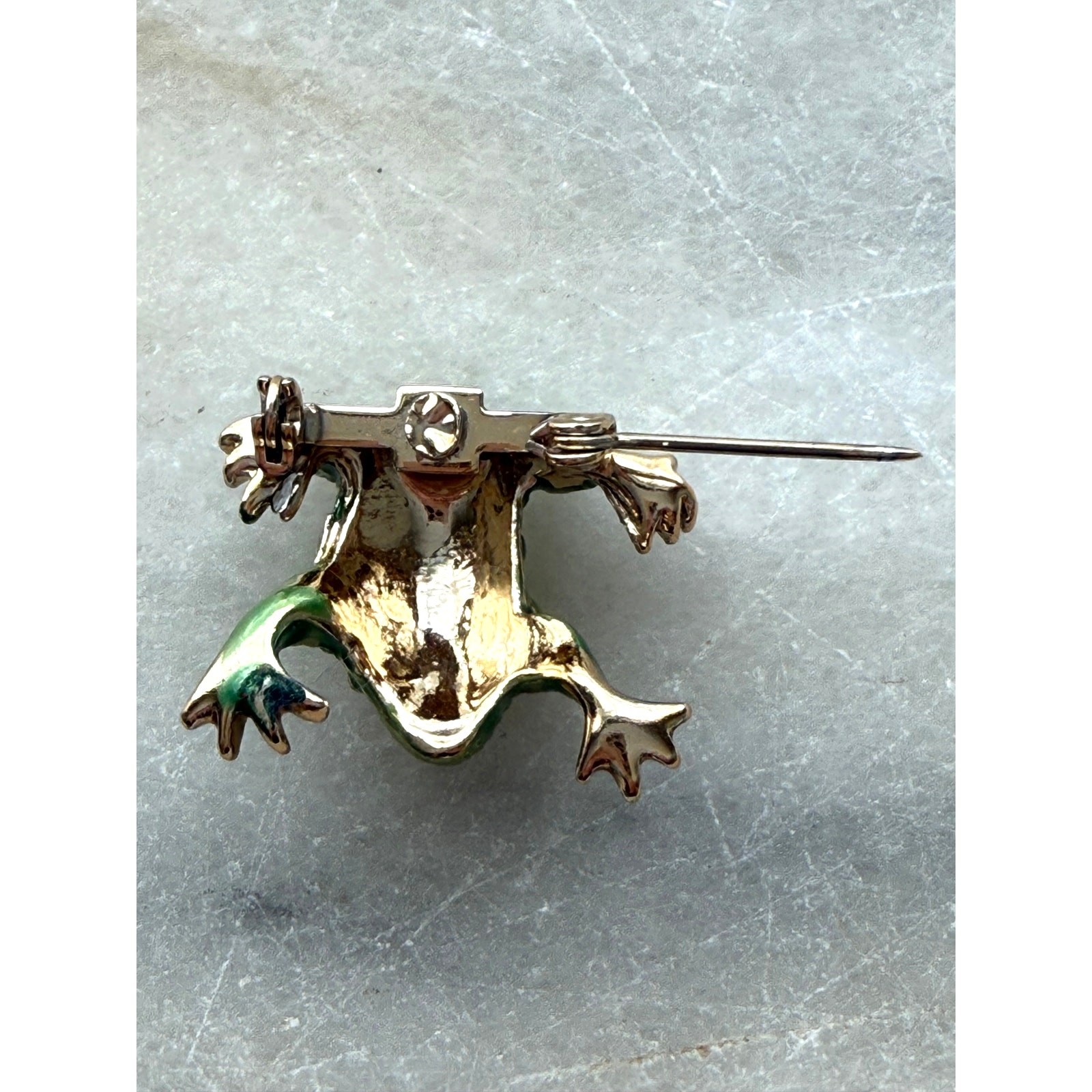 Vintage Frog Brooch/Pin Gold Tone Green Enamel Red Eyes Mini