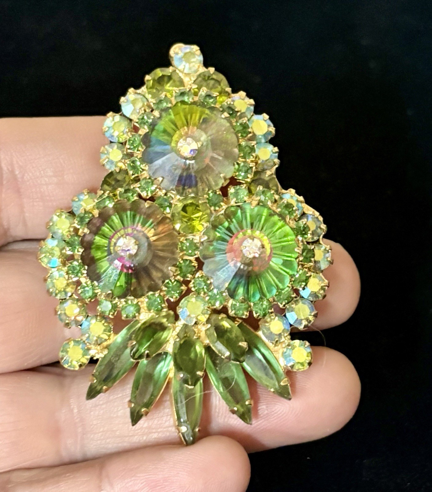 JULIANA D&E Delizza Elster Green MARGARITA Rivoli Rhinestone Brooch 3″