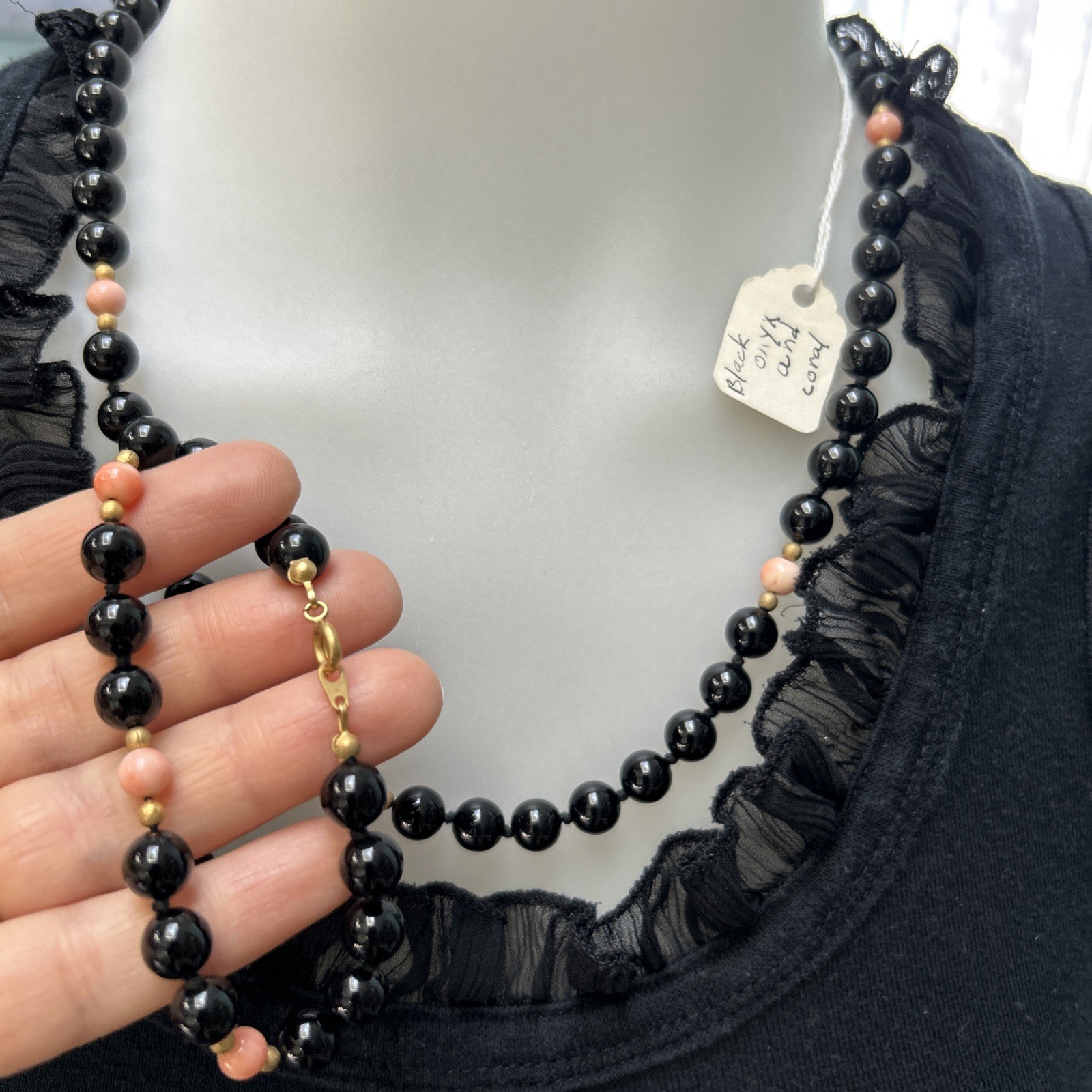 VTG Black Onyx & Coral Hand Knot Necklace 20” & Bracelet 8” Set