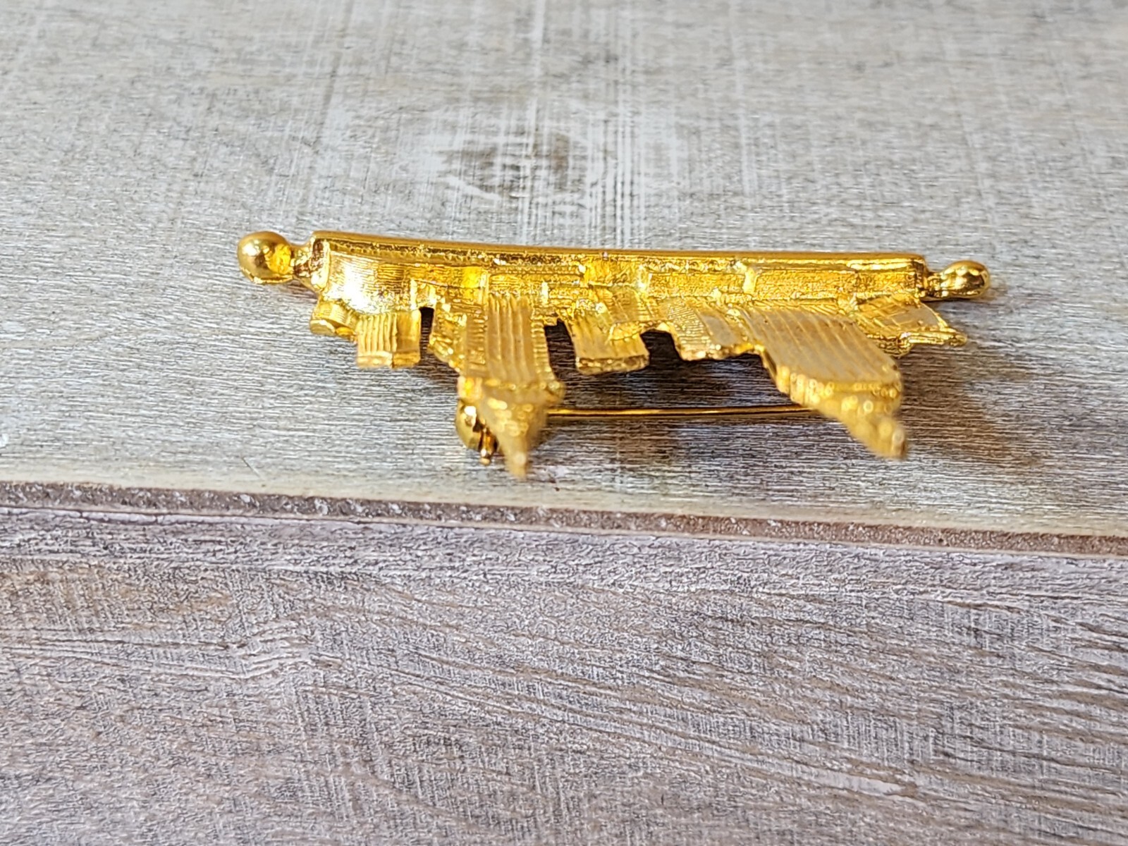 Vintage Park Lane Gold Tone New York Buildings Sky Line Brooch Sky Scrapers