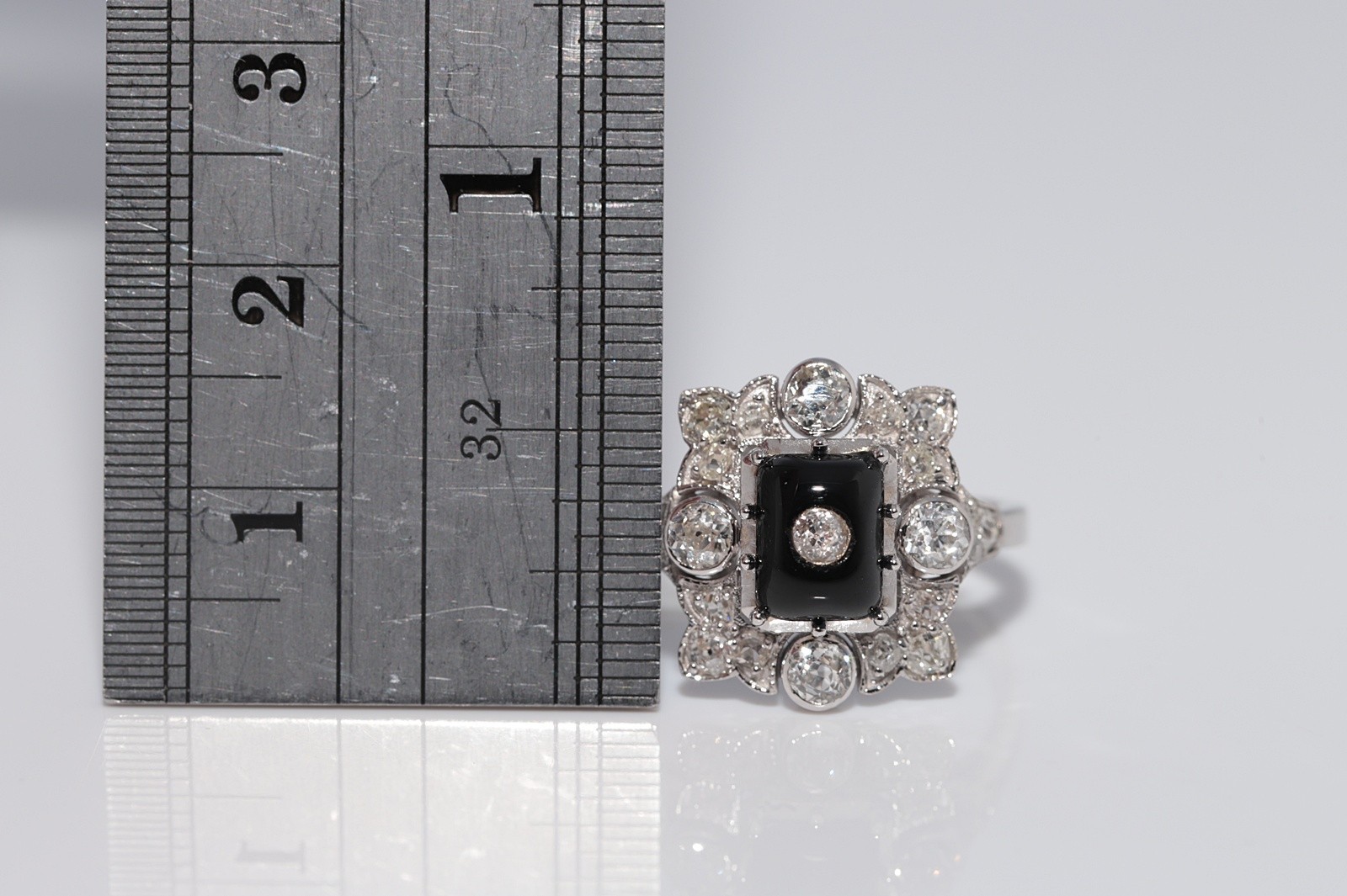New Made 18k Gold Estate Natural Diamond Onyx Decorated Square Ring