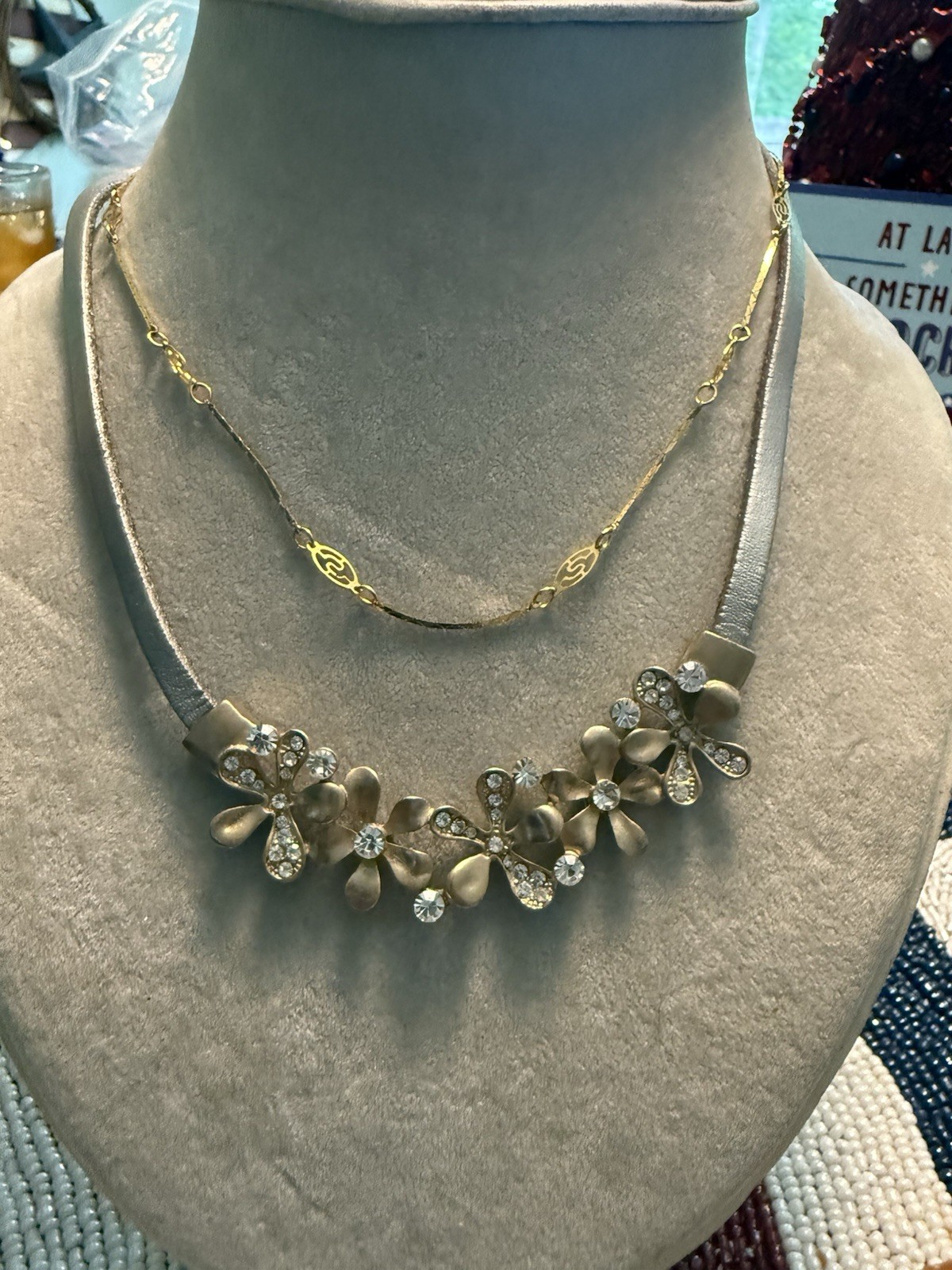 VTG 14” RHINESTONE & GOLD PLATED & LEATHER CHOKER NECKLACE – Costume Jewelry