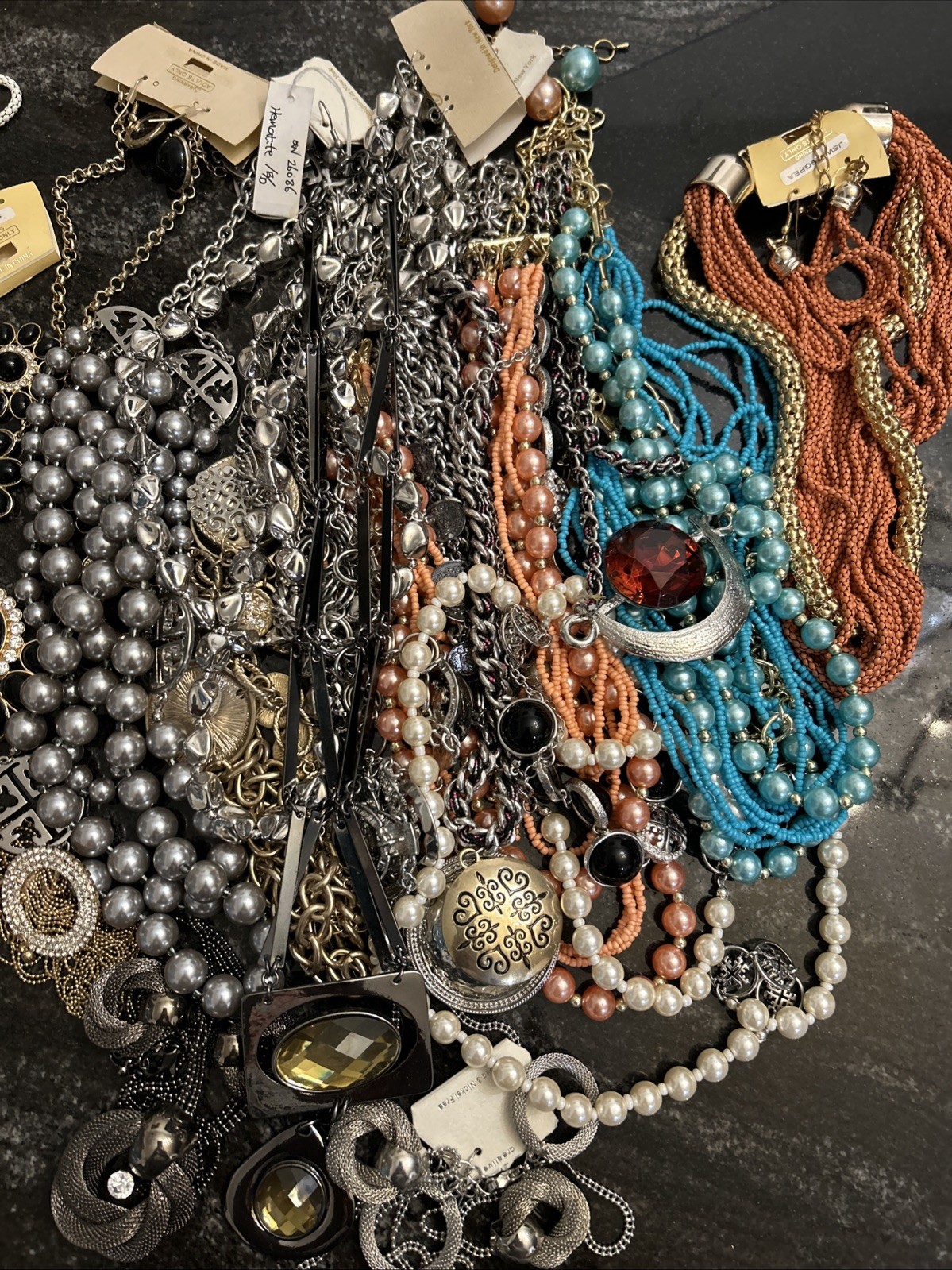 17 Piece Vintage To Modern FASHION JEWELRY Lot All Wearable!! #6