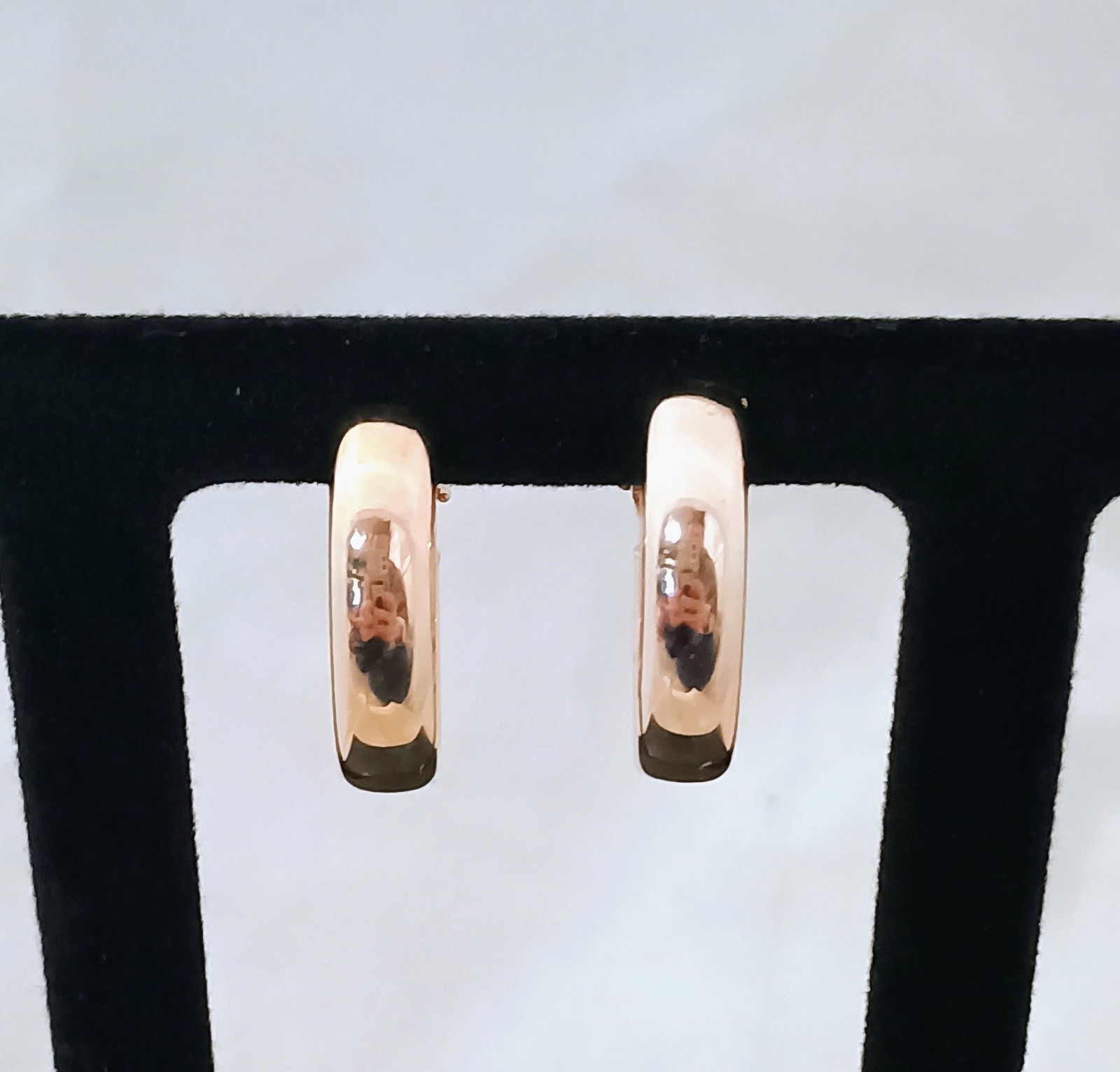 Vintage Gold Filled Hollow Hoop Earrings Unmarked 1″