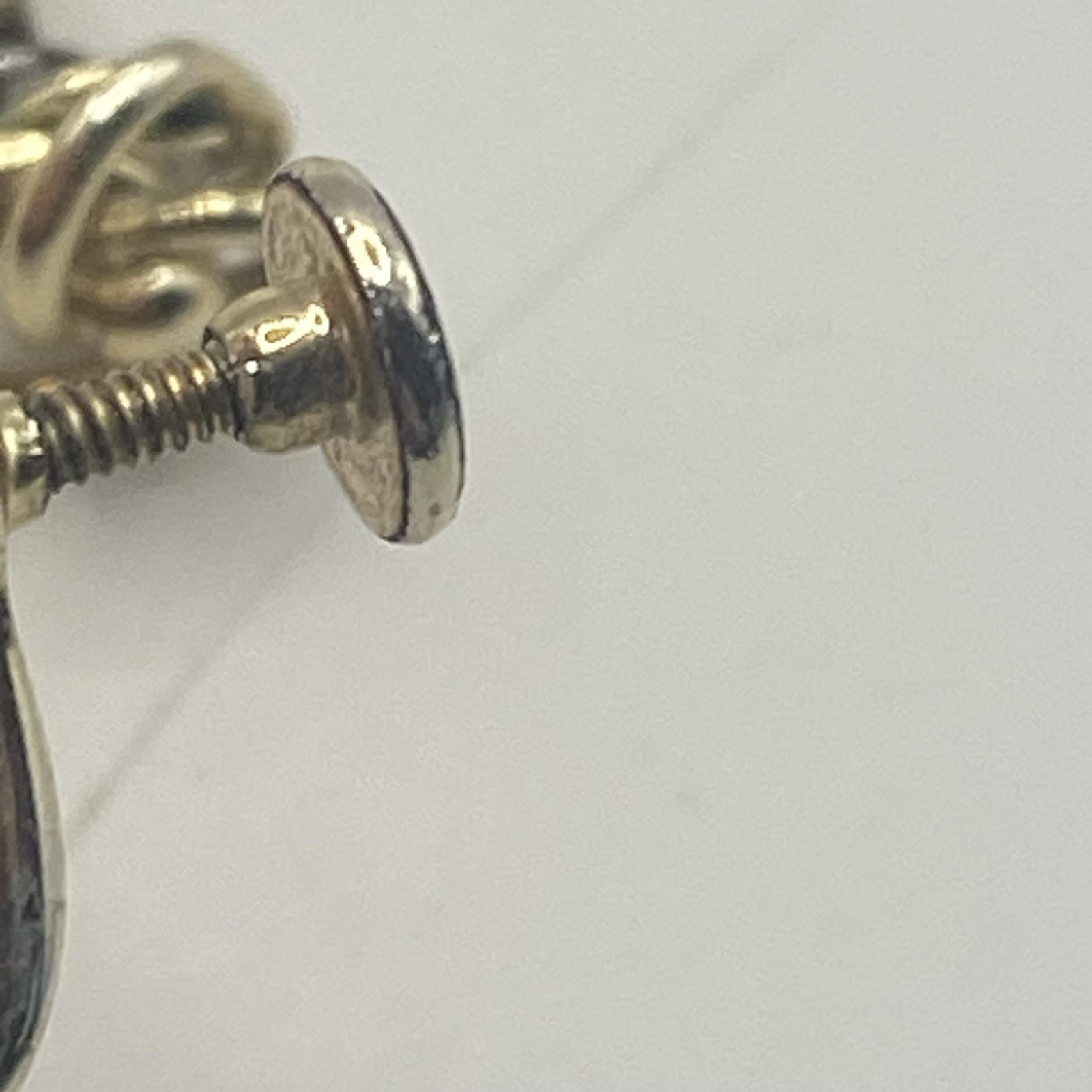 Vintage Gold Tone Love Knot Screw Back Earrings Womens angle Jewelry