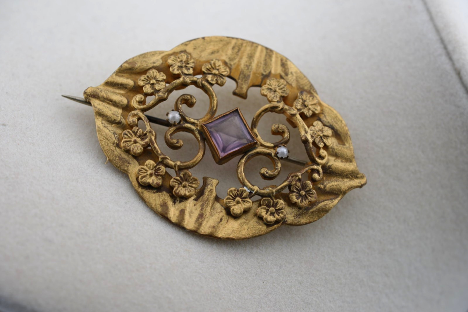 Antique Victorian Brooch Lavender Glass Gold Tone Hearts Forget Me Nots