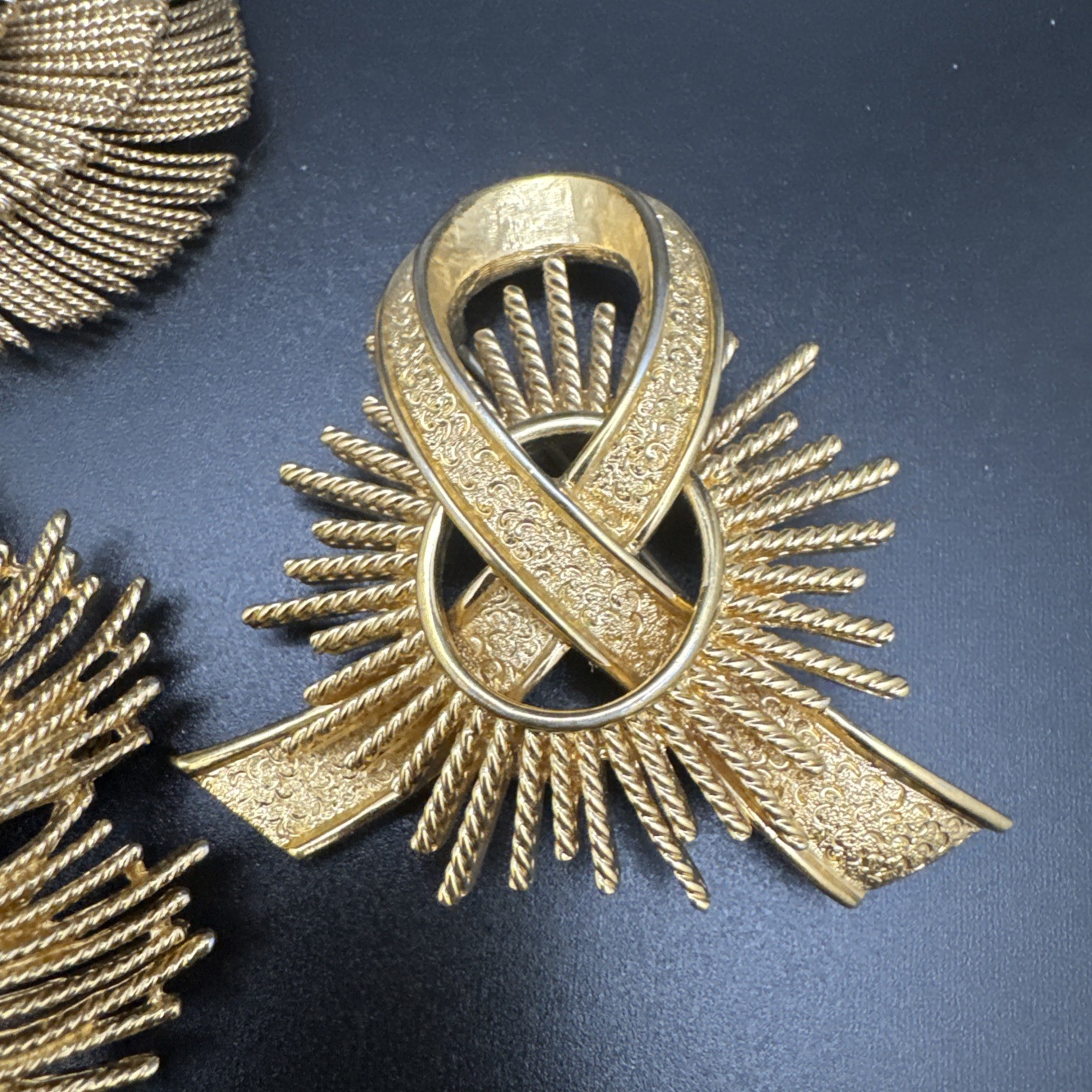 Vintage Monet Brooch Lot Gold Tone Textured Swirl Ribbon Knot Pins 4pc Signed