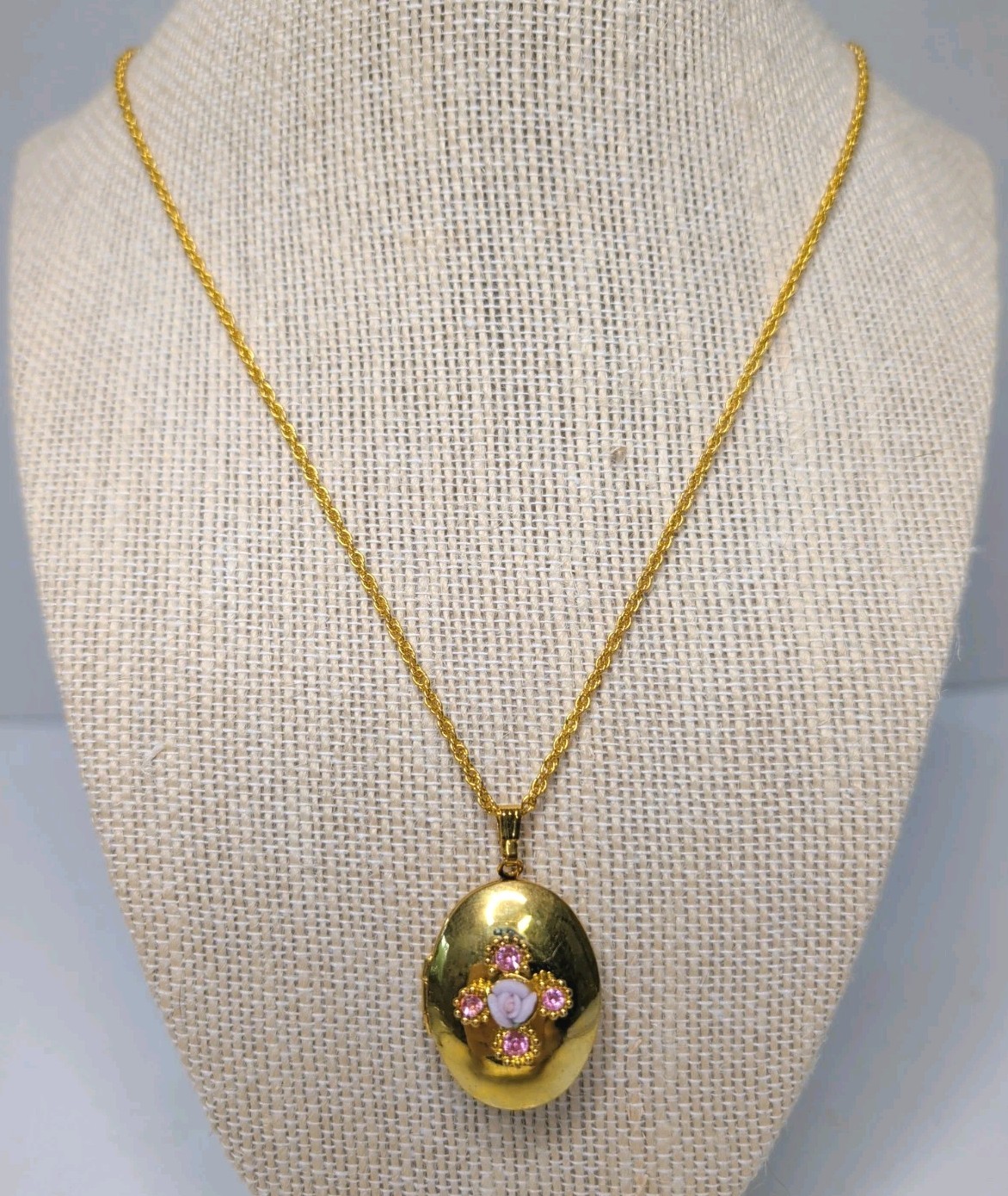 Vintage Pink Rose And Rhinestone Gold Tone Locket Pendant With Gold Tone Chain