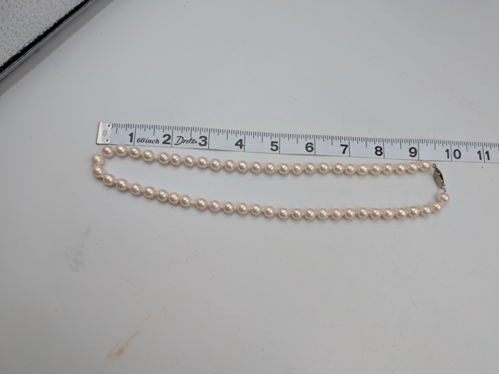 Vintage Faux Pearl Necklace Knotted with silver tone fish- hook clasp unbranded