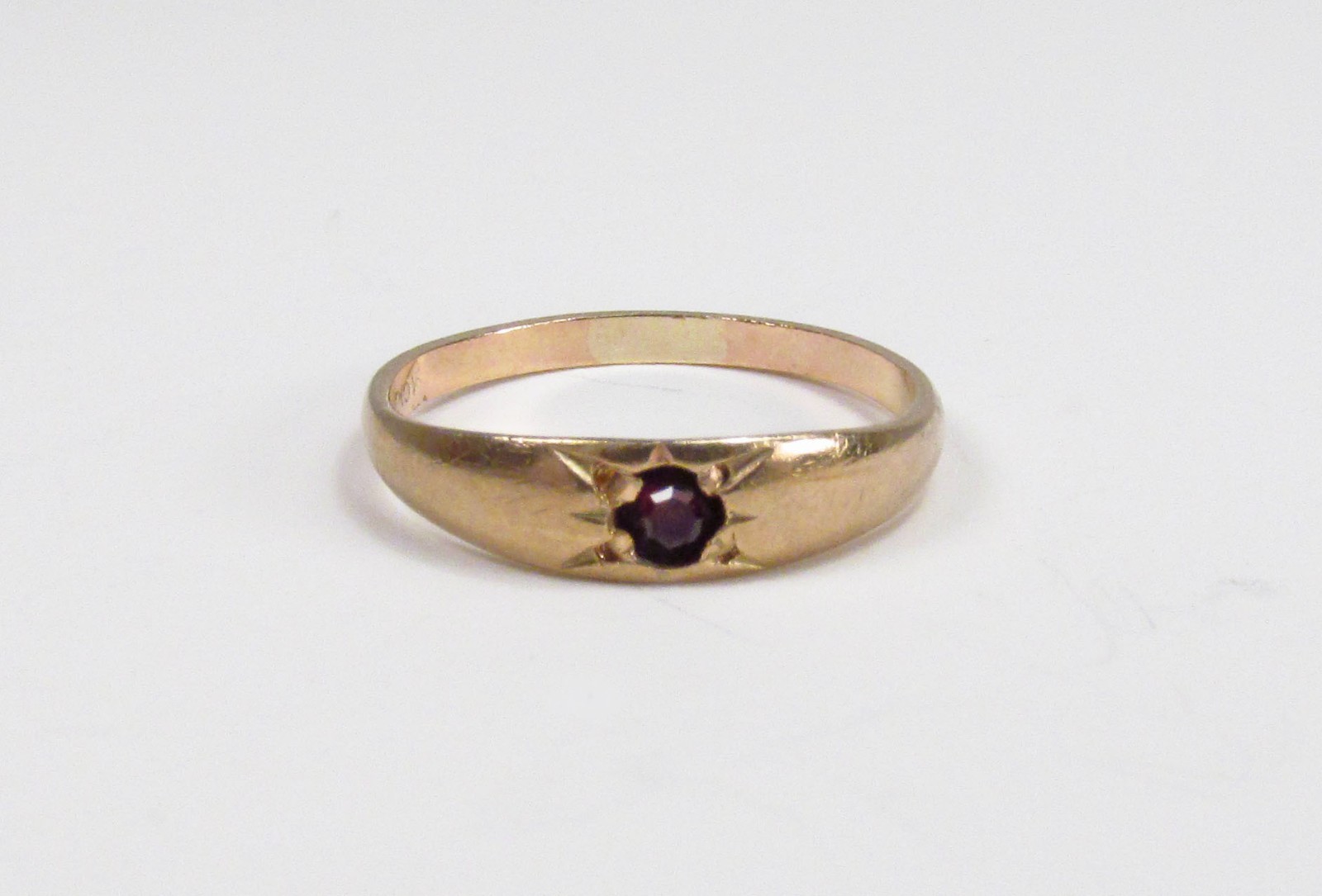 Vintage 1950s A & Z Chain Co. USA 10K Gold Red Ruby Baby Infant Band Ring Sz 0.5