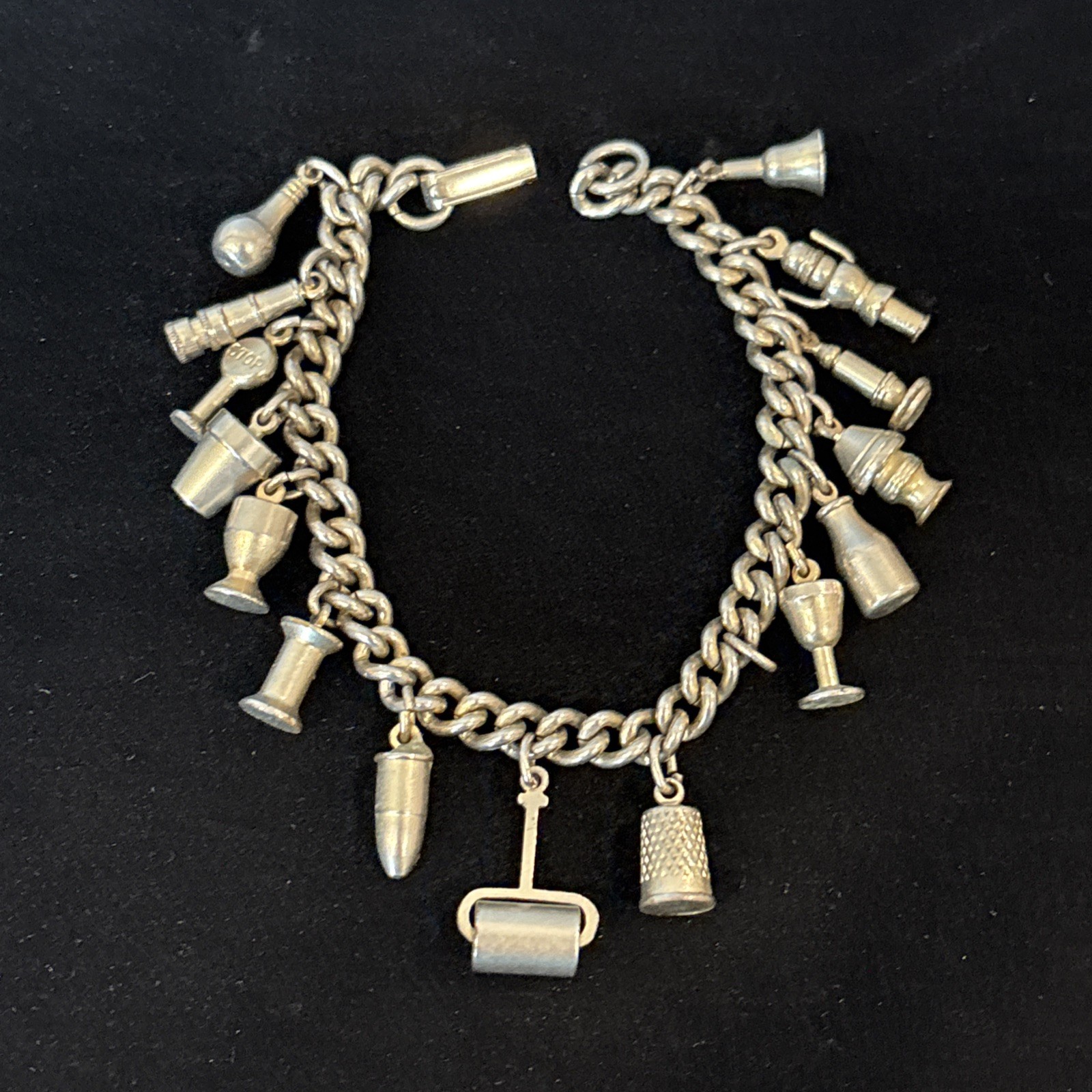 Vintage Signed Enco Silver Tone 15 Charm 6 3/4″ Bracelet Costume Jewelry 1960s