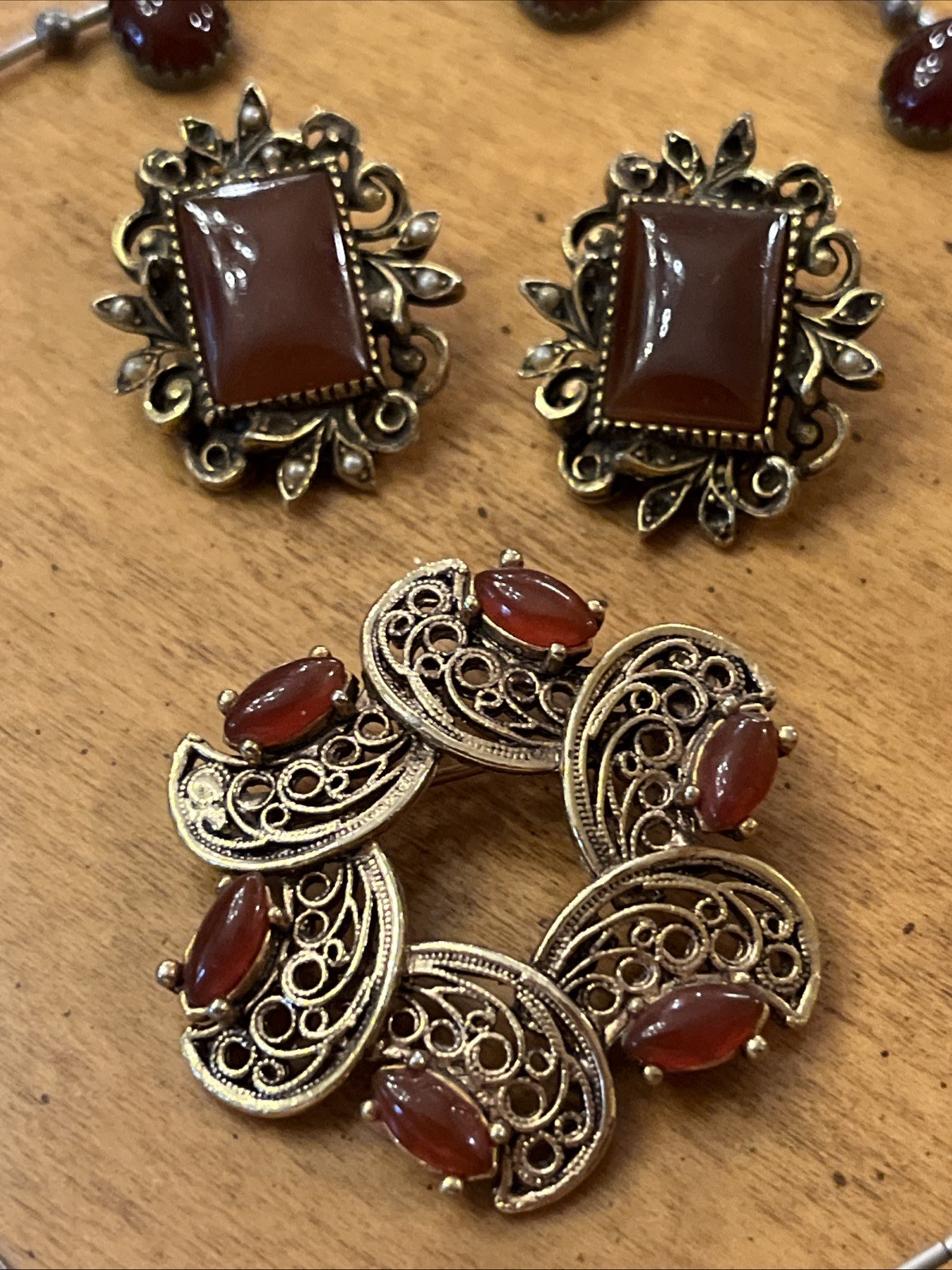 Vintage Carnelian Cabochon ART Clip On Earrings TACOA Brooch And Necklace Set