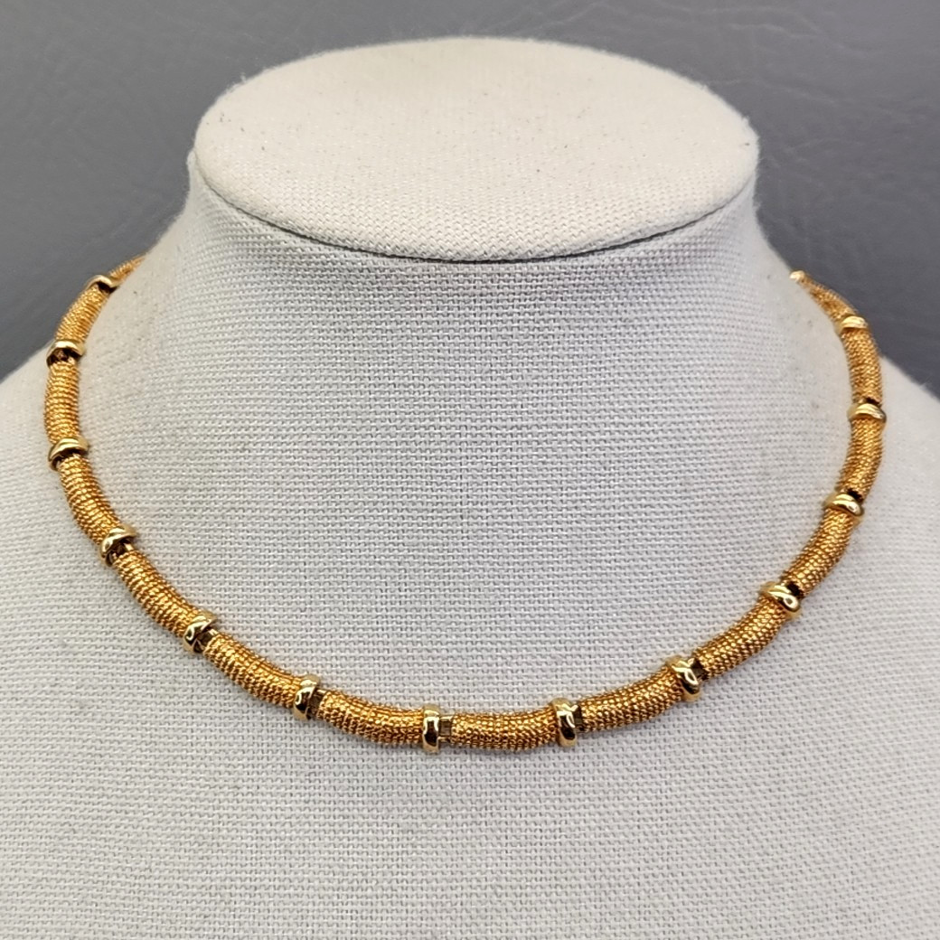 Vintage Avon Necklace Choker Pebbled Gold Tone Links 16.5″