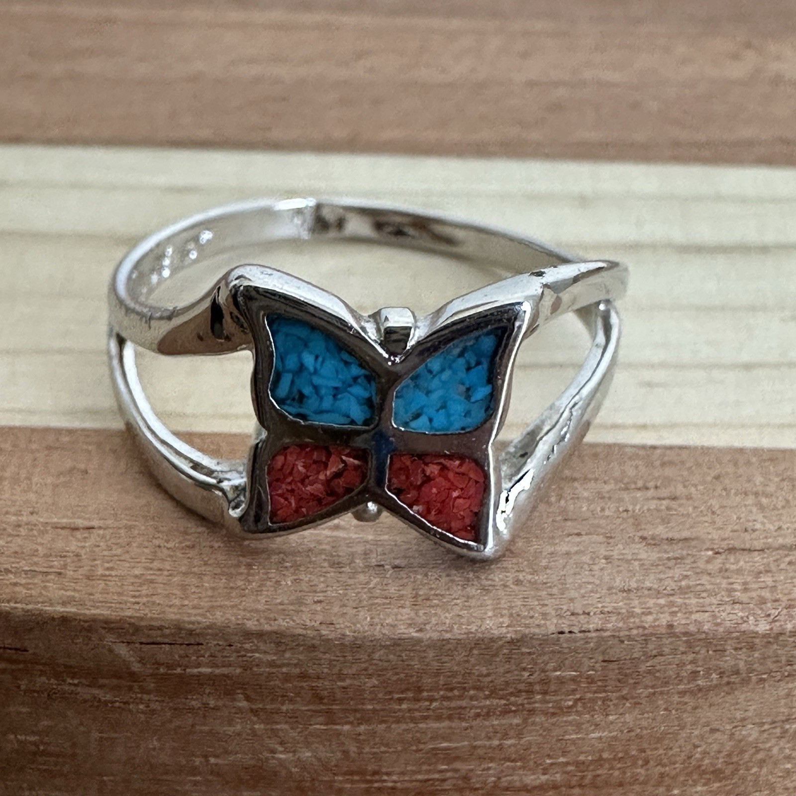 VTG Butterfly Ring Size 7.75 Red Coral & Blue Turquoise Chip Inlay Silver Tone