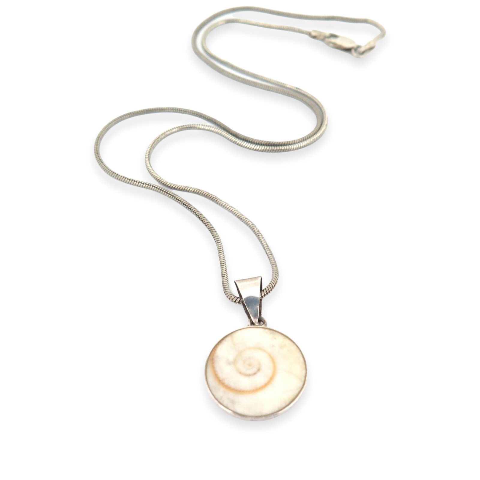 .Vintage Sterling Silver Shiva Shell Necklace Length 45 cm 7.3g