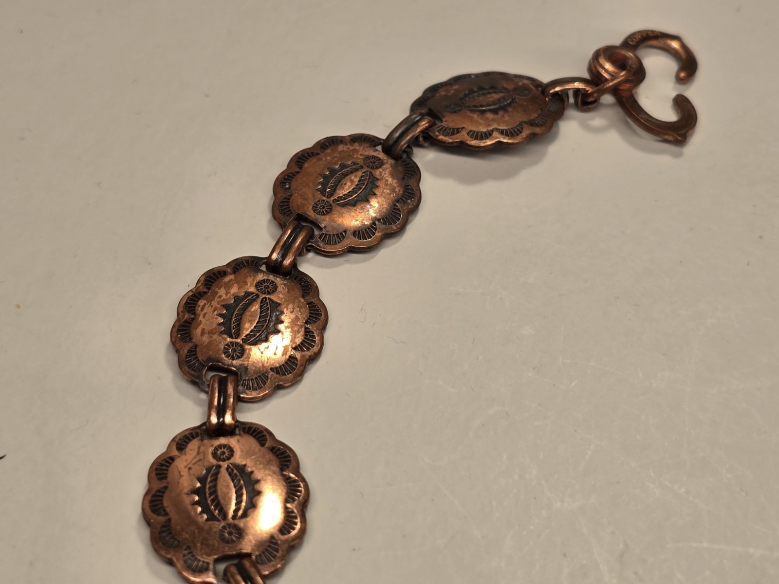 BEAUTIFUL 3/4″ WIDE ESTATE SOLID COPPER STAMPED CONCHO LINK BRACELET 7 3/8″ LONG