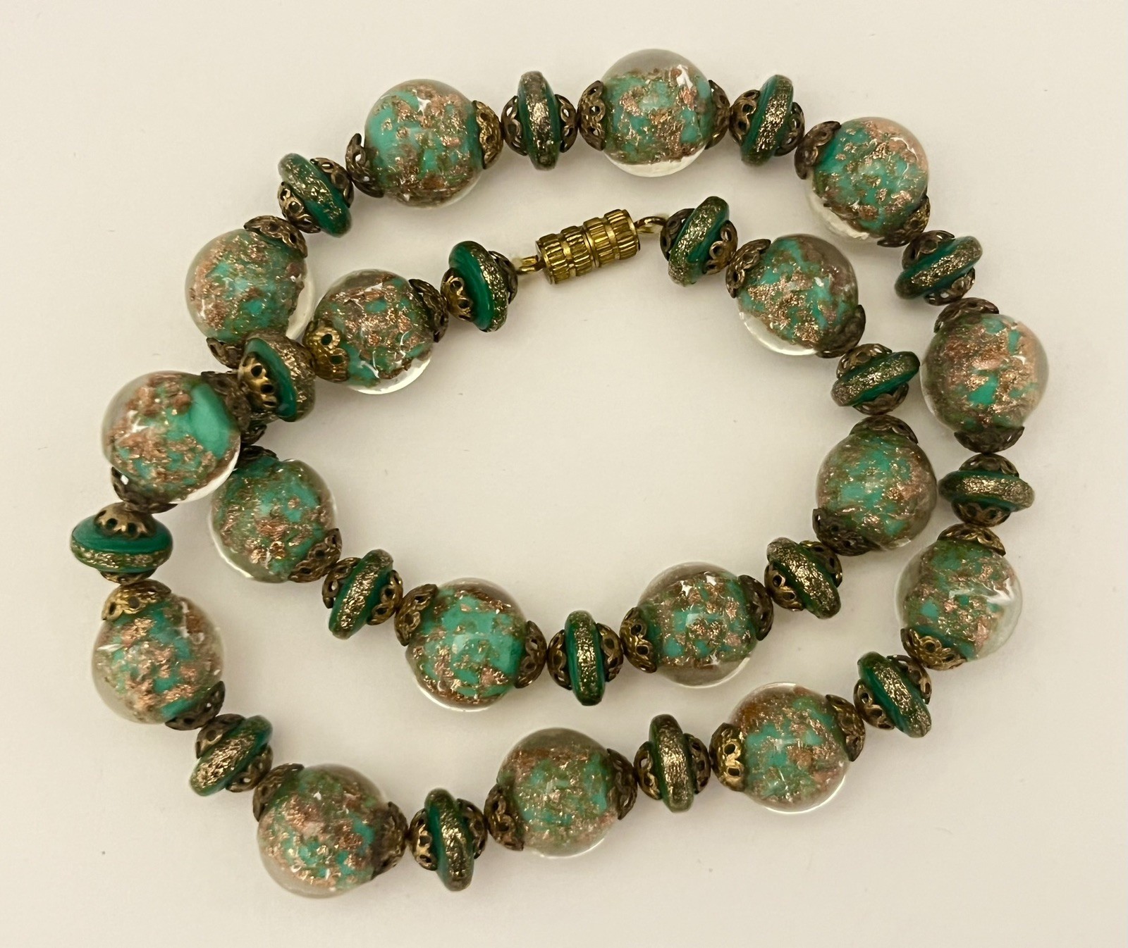 Vintage Murano Foil Glass Necklace Beaded Venetian Italy Estate Jewelry Green