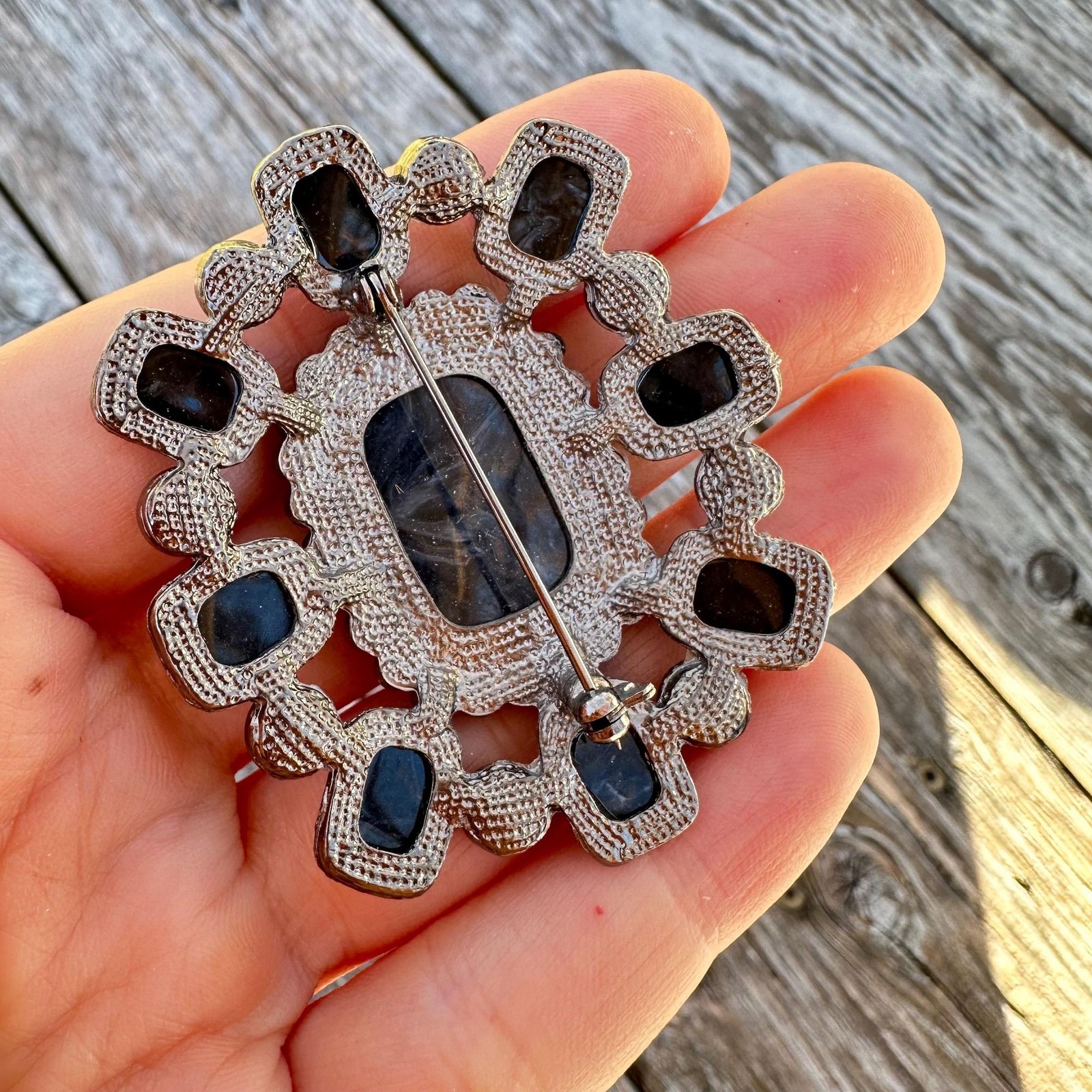 Vintage Jewelry Black and Grey Brooch Pin