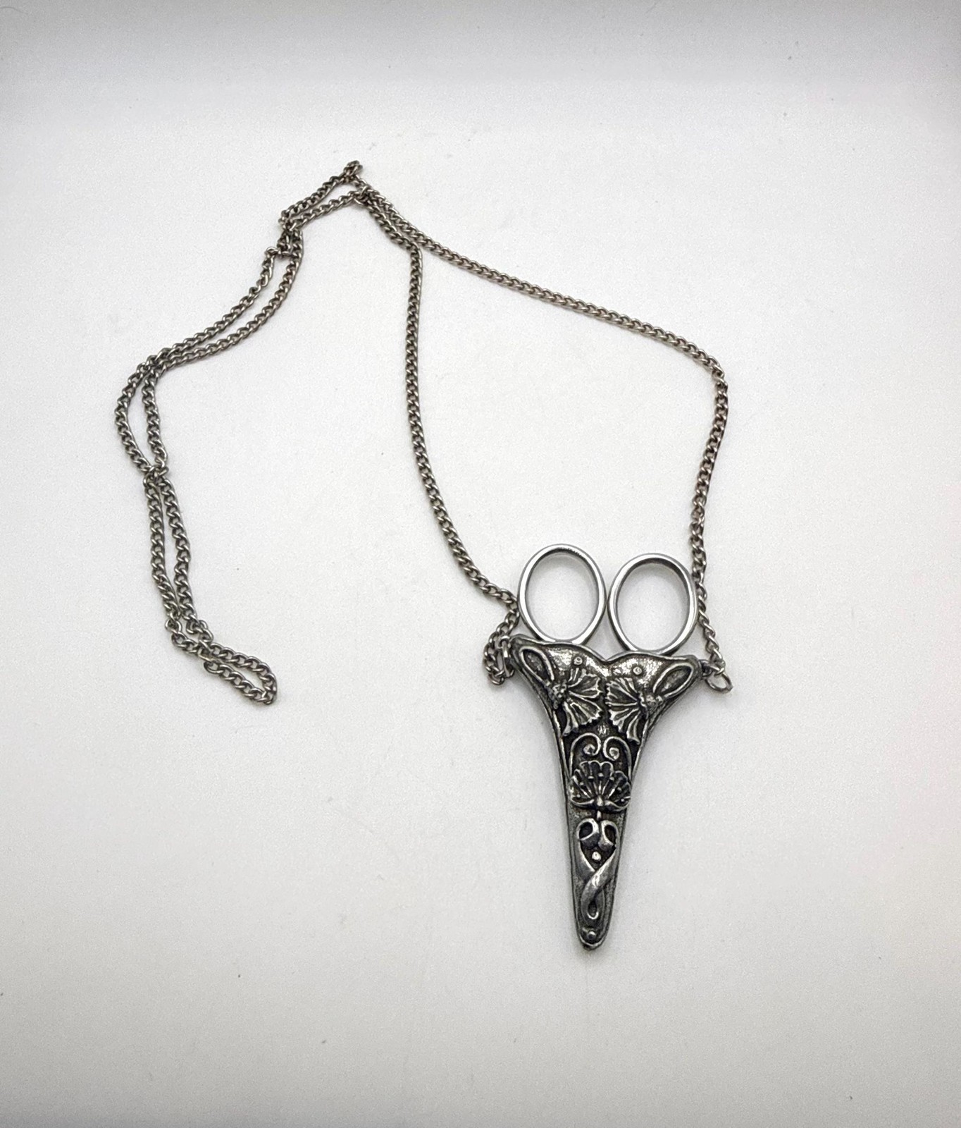 Vintage pewter floral made in England embroidery sewing scissor holder necklace