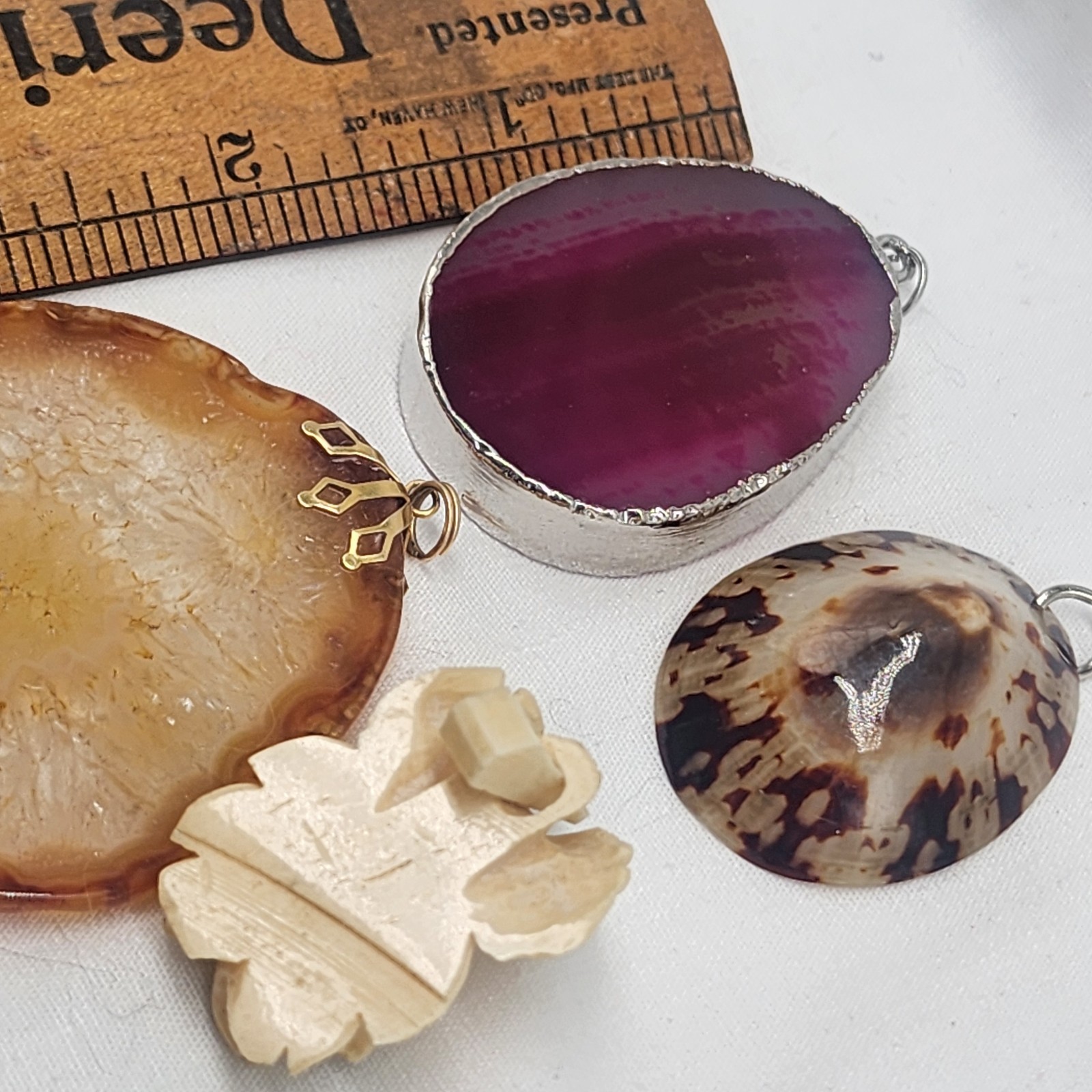 VTG pendant lot stones, shell and glass Mixed Metals lot of 10 Pendants