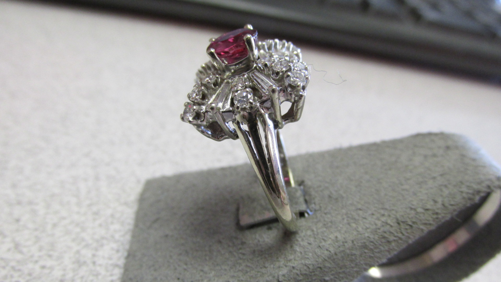 Estate Deep Red Natural Blood Ruby & Diamond Ring G-VVs1- size 7 Make Offer