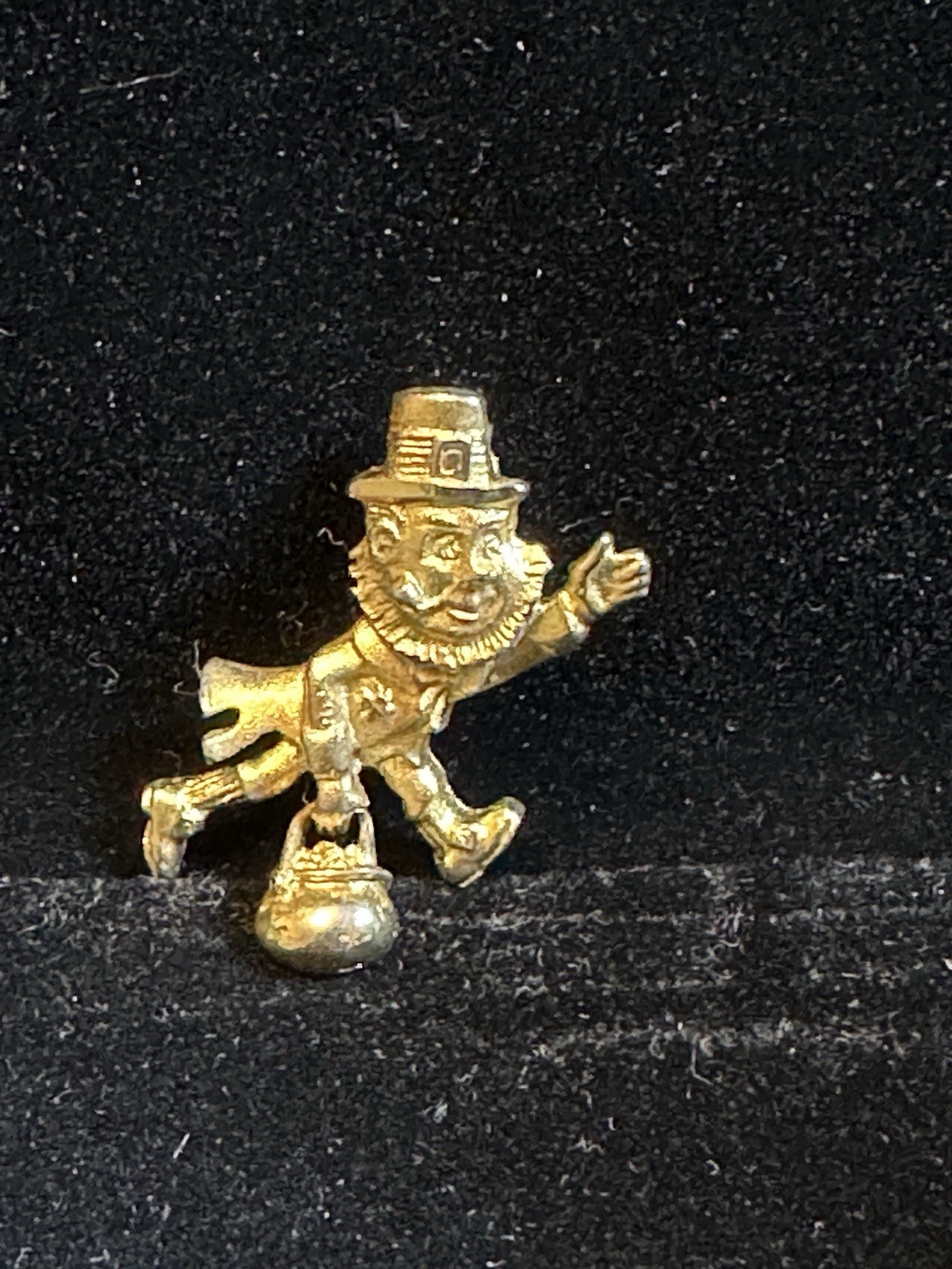 Vintage Holiday 1980’s Golden Leprechaun Pin& New Sparky Green Clover Earrings
