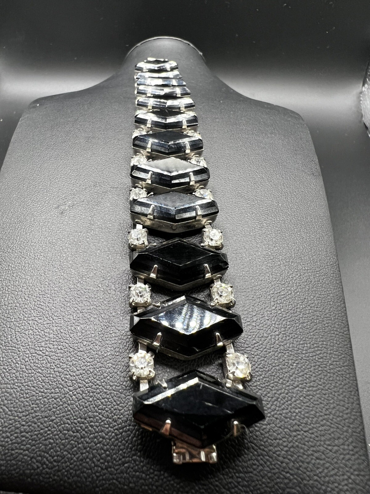 Vintage Black Rhinestone Lozenge Diamond Ice Bracelet 7.25″ Silver Tone
