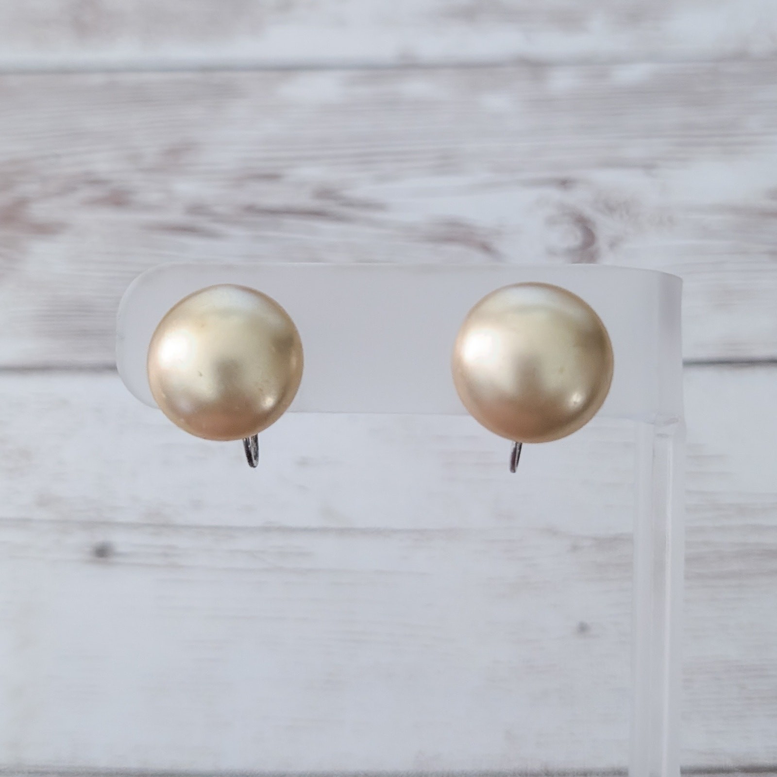 Vintage Screw On Earrings Cream 5/8″ Faux Pearl Stylish Classic Earrings
