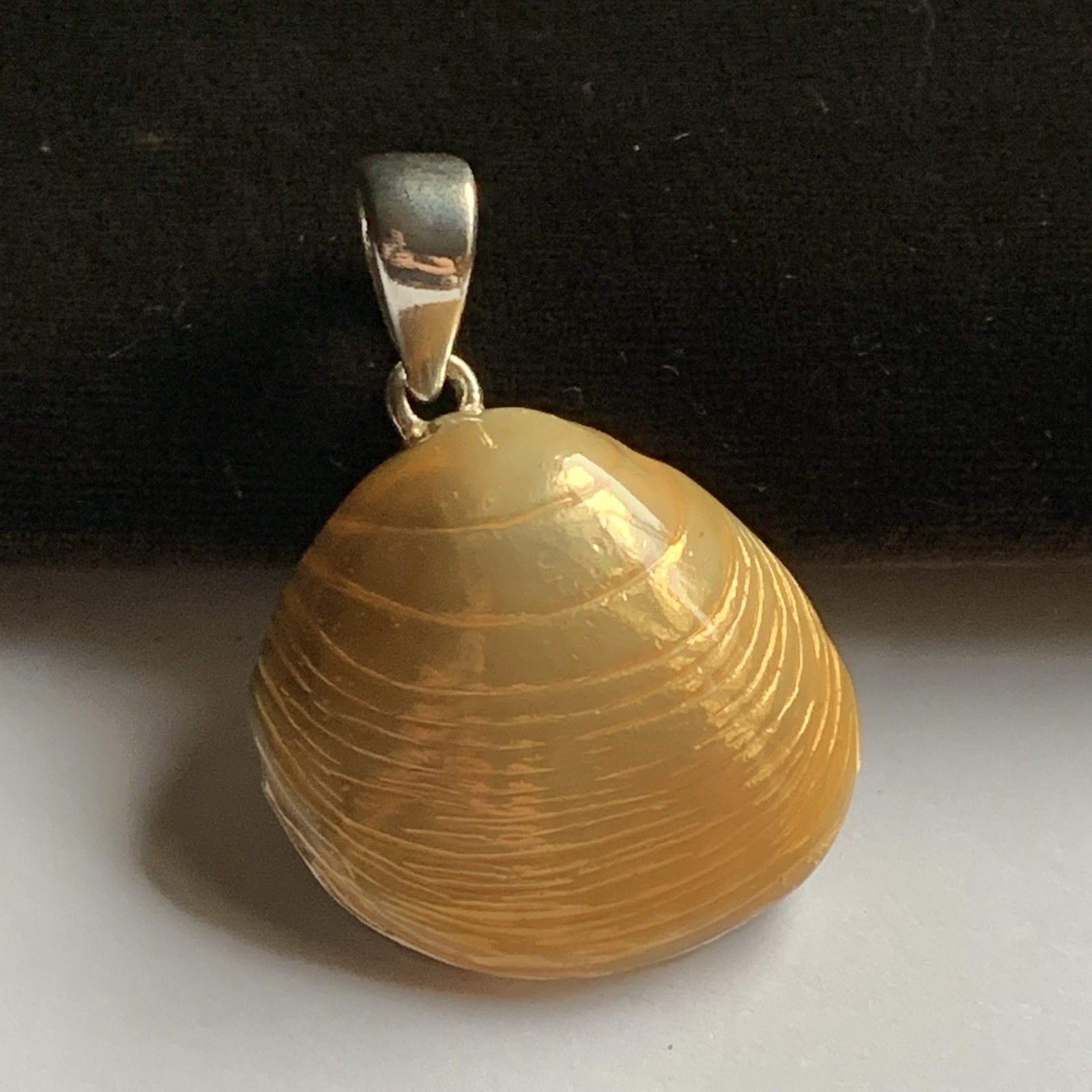 Signed MJ Vintage Silver tone and Orange Sea Shell Pendant Nautical Beach