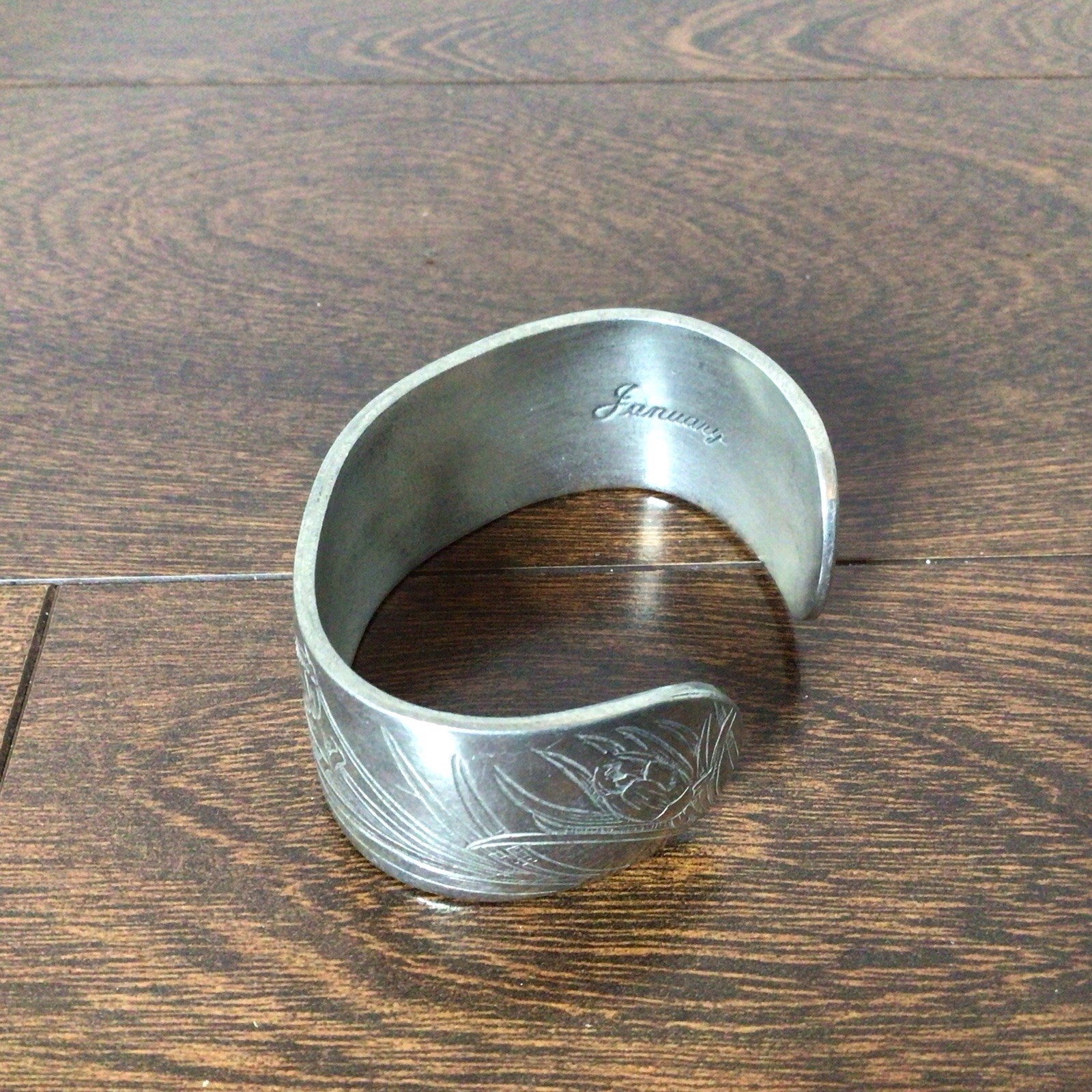 Vintage Salisbury Pewter January Cuff Bracelet Flower Of The Month Jewelry