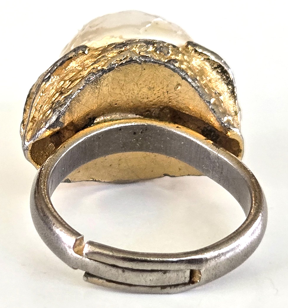 Vintage Faux Baroque Pearl Cluster Leaves Gold Tone Ring Size 4.25 Adjustable