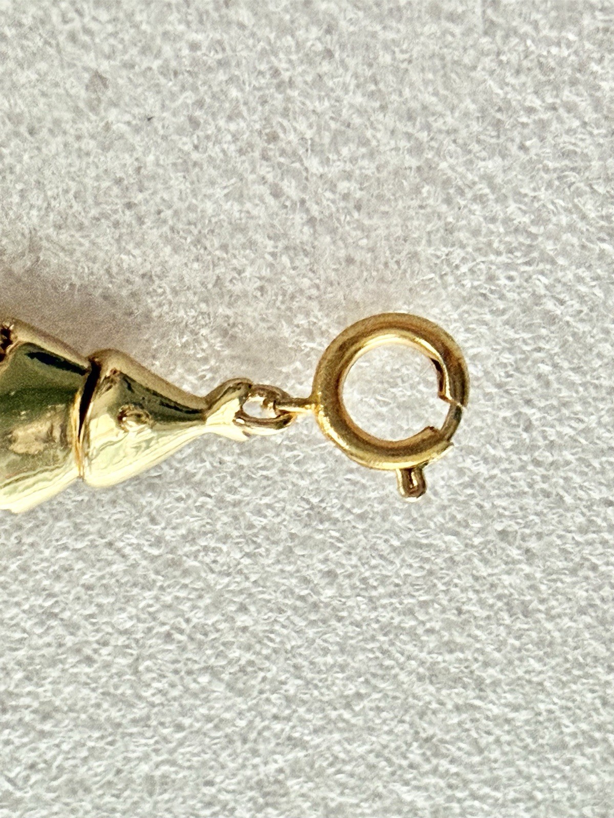 Vintage Gold Tone Articulated Removable 2.5” FISH Pendant 24” Rolo Link Necklace
