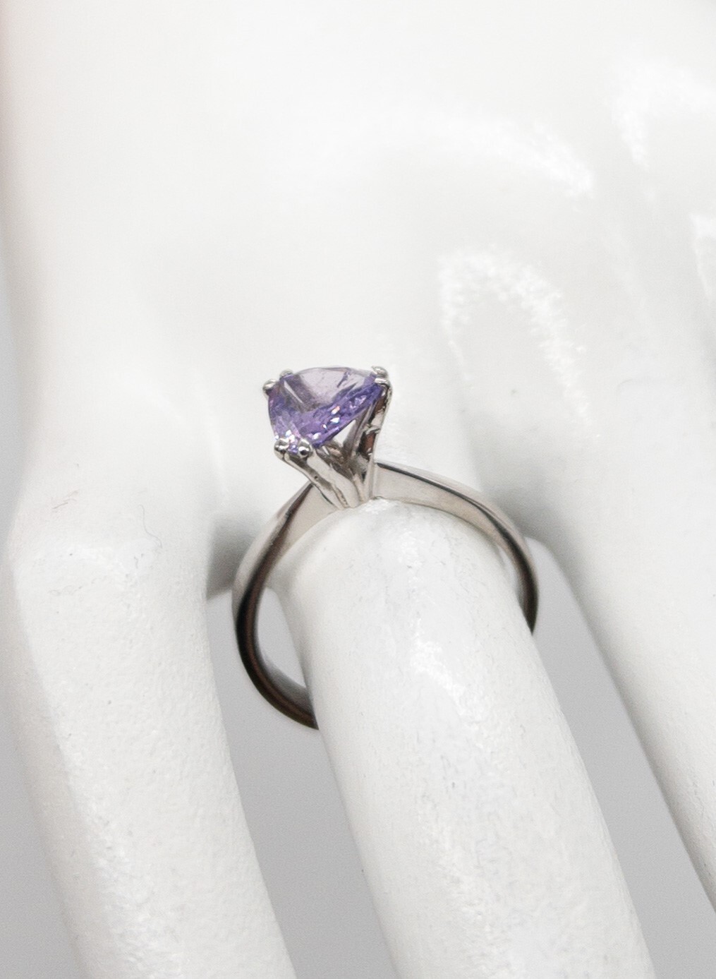 RARE $6000 Certified NO HEAT VIOLET PURPLE Trillion Cut Sapphire Platinum Ring